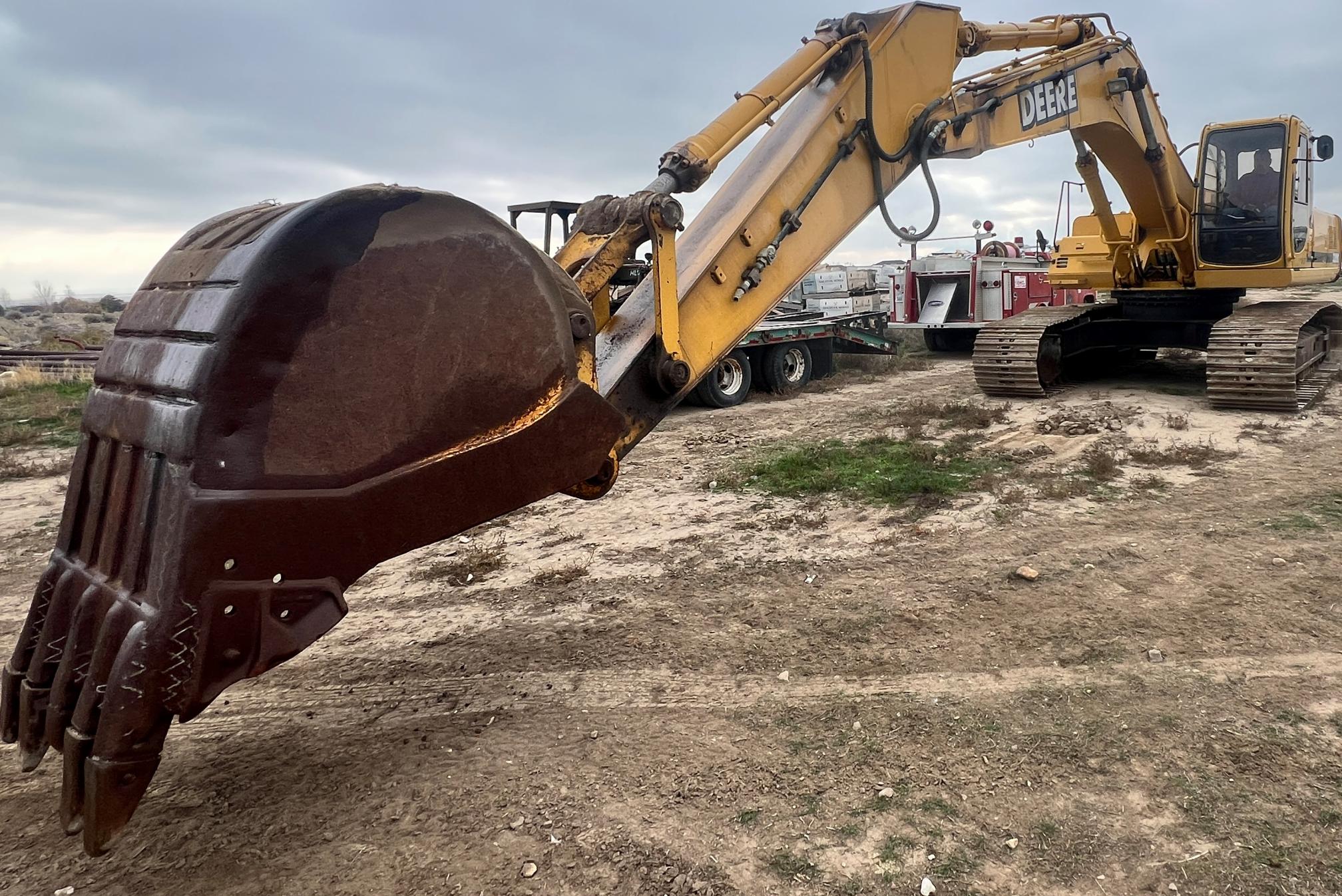 1999 DEERE 330LC - Image 11