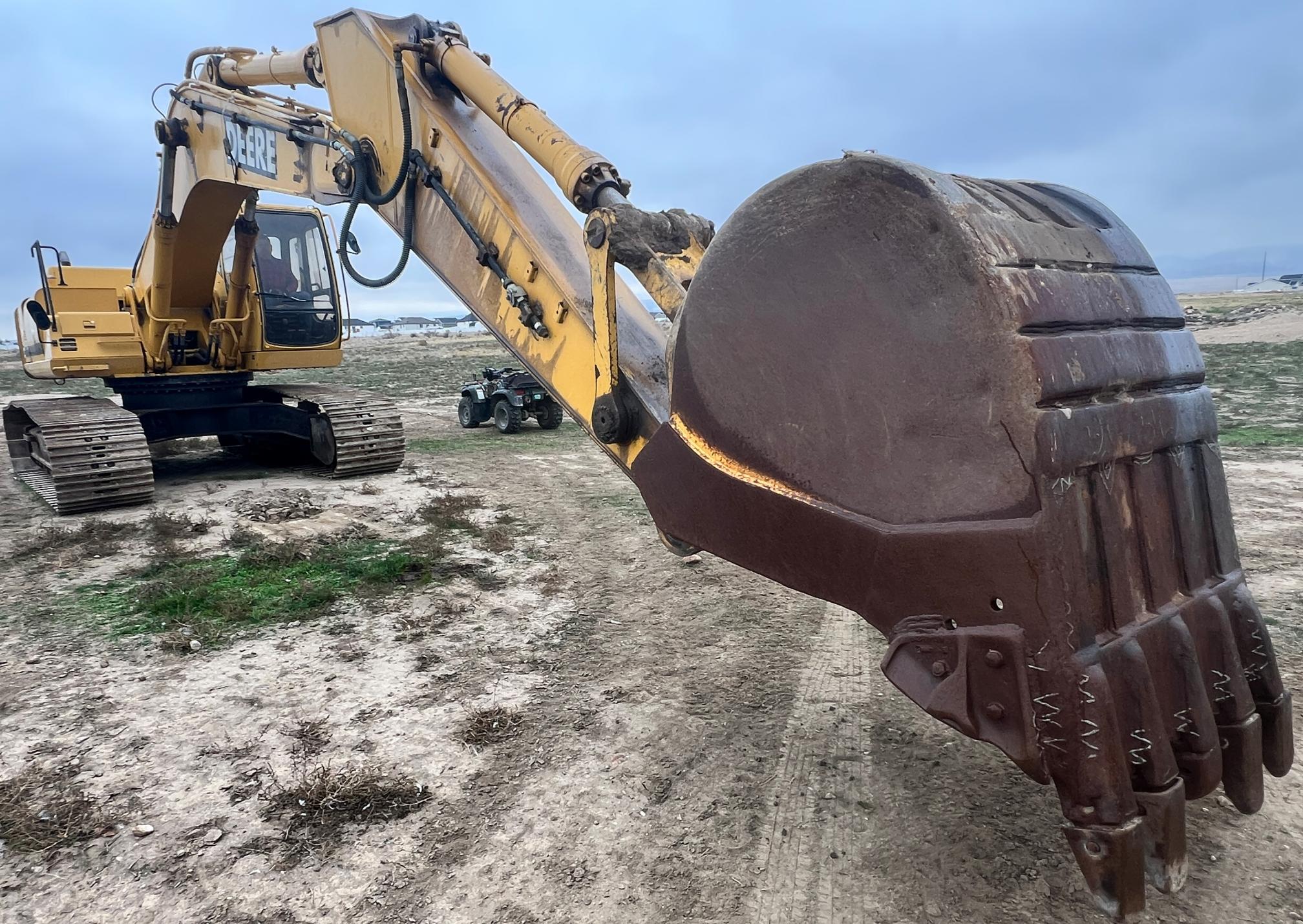 1999 DEERE 330LC - Image 10