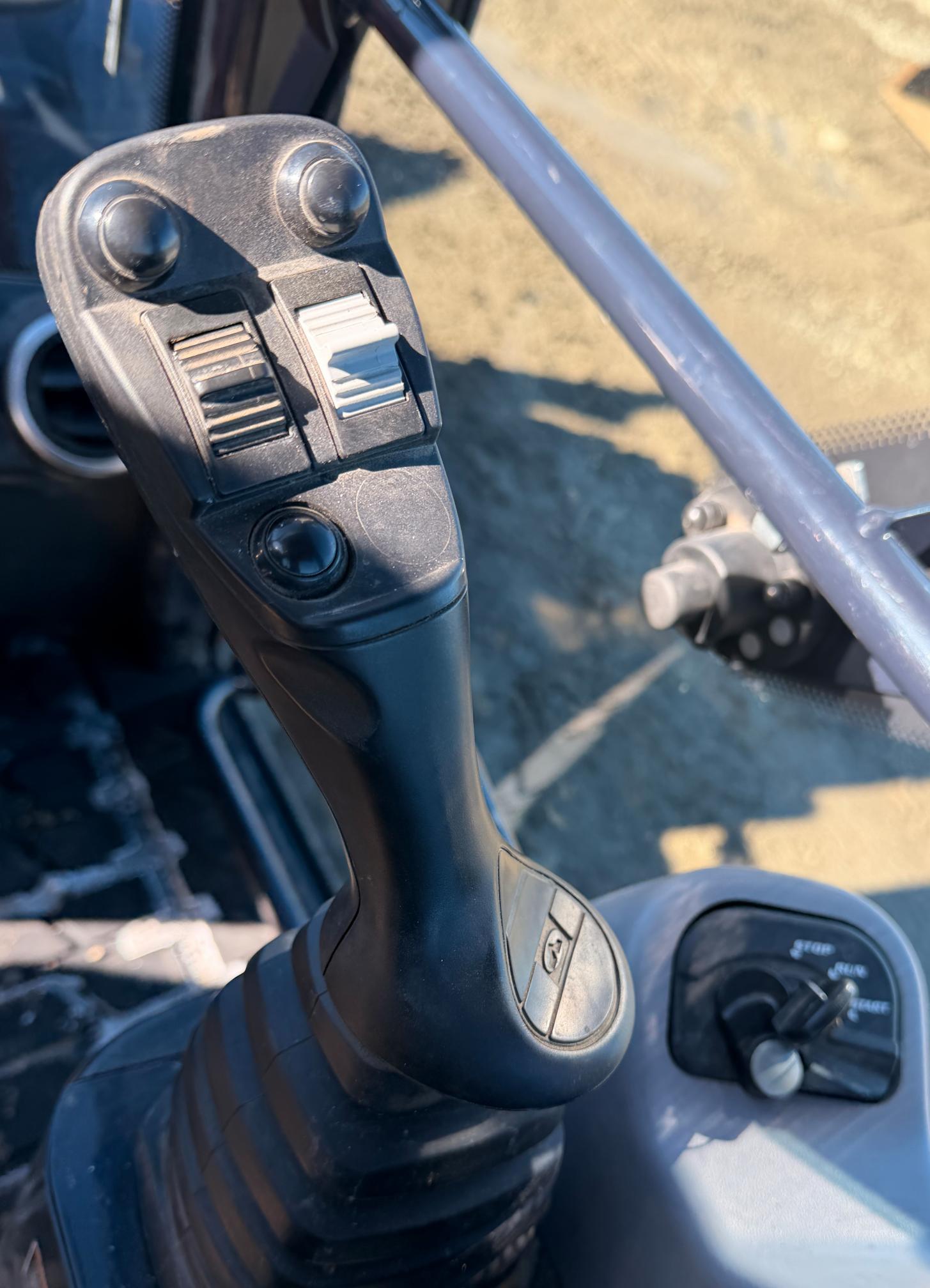 2024 KUBOTA r640 - view 14 of 20