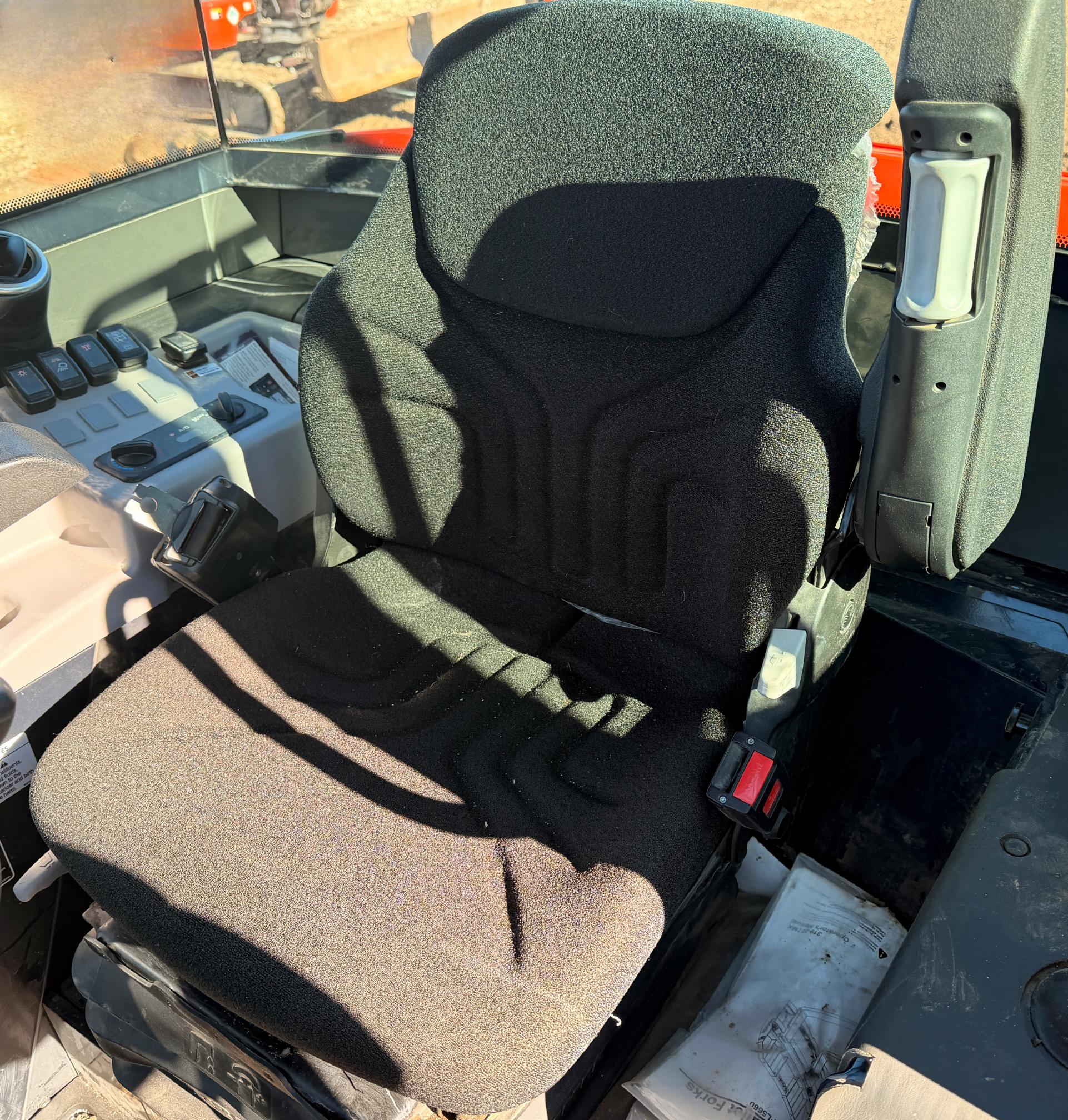 2024 KUBOTA r640 - view 16 of 20