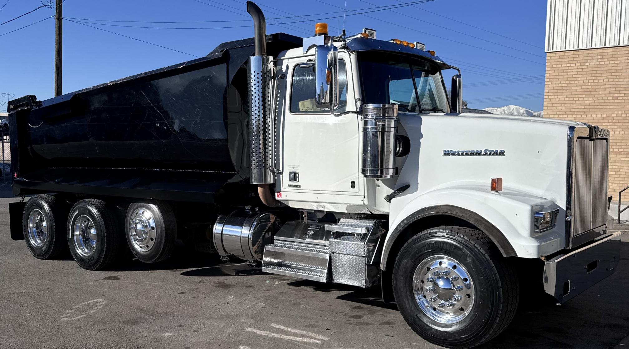 2019 WESTERN STAR W4900 - view 14 of 93
