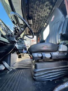 2019 WESTERN STAR 4900 - Image 24