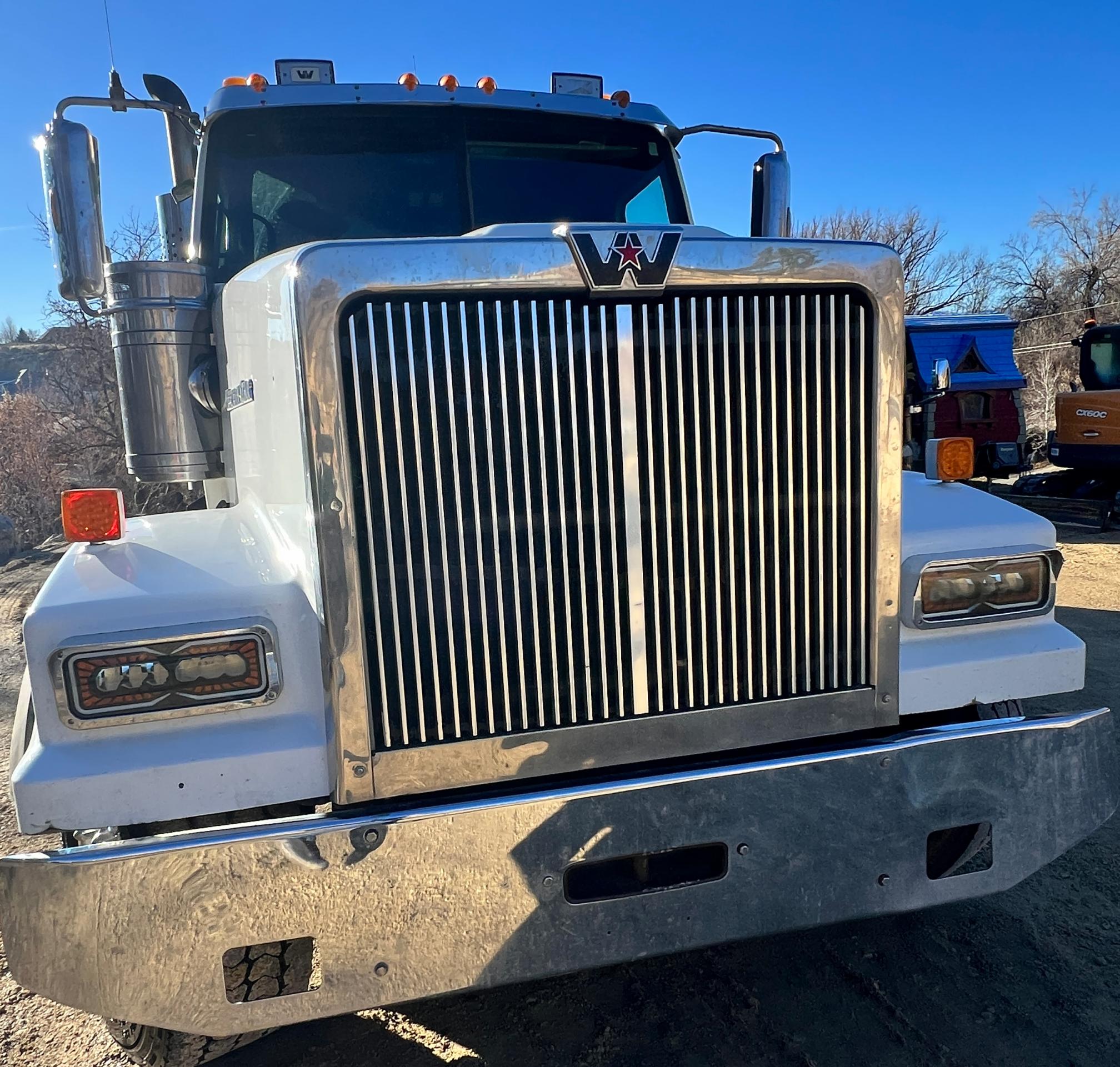 2019 WESTERN STAR W4900 - view 17 of 93