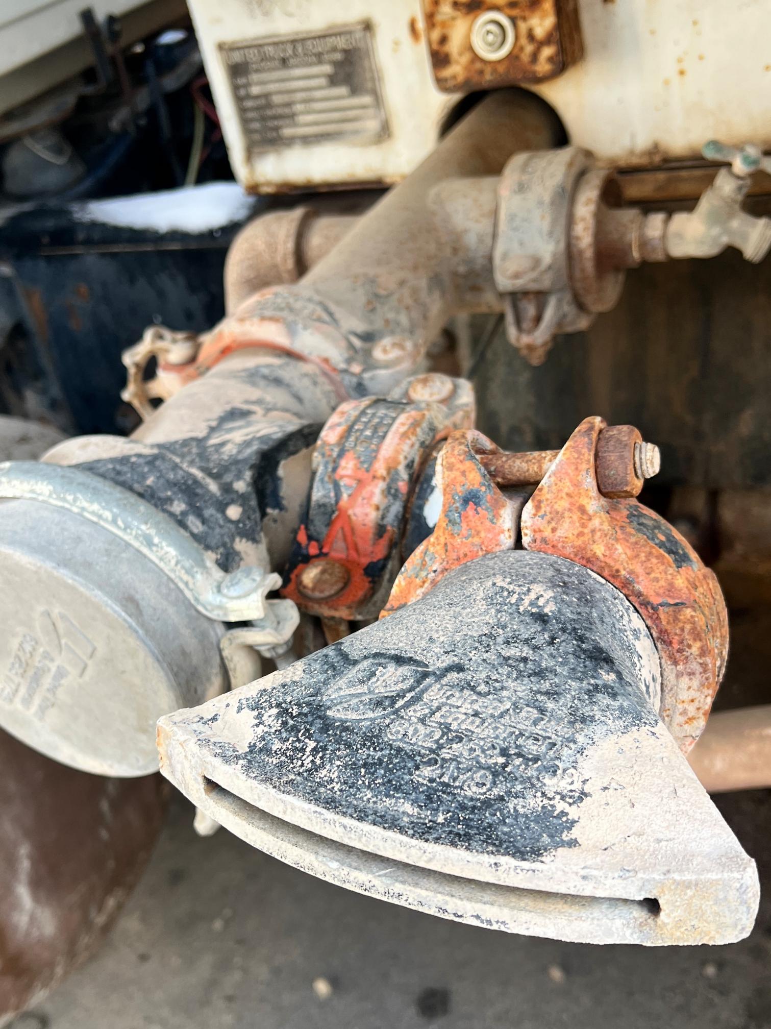 2007 STERLING L7500 Water Truck - Image 48