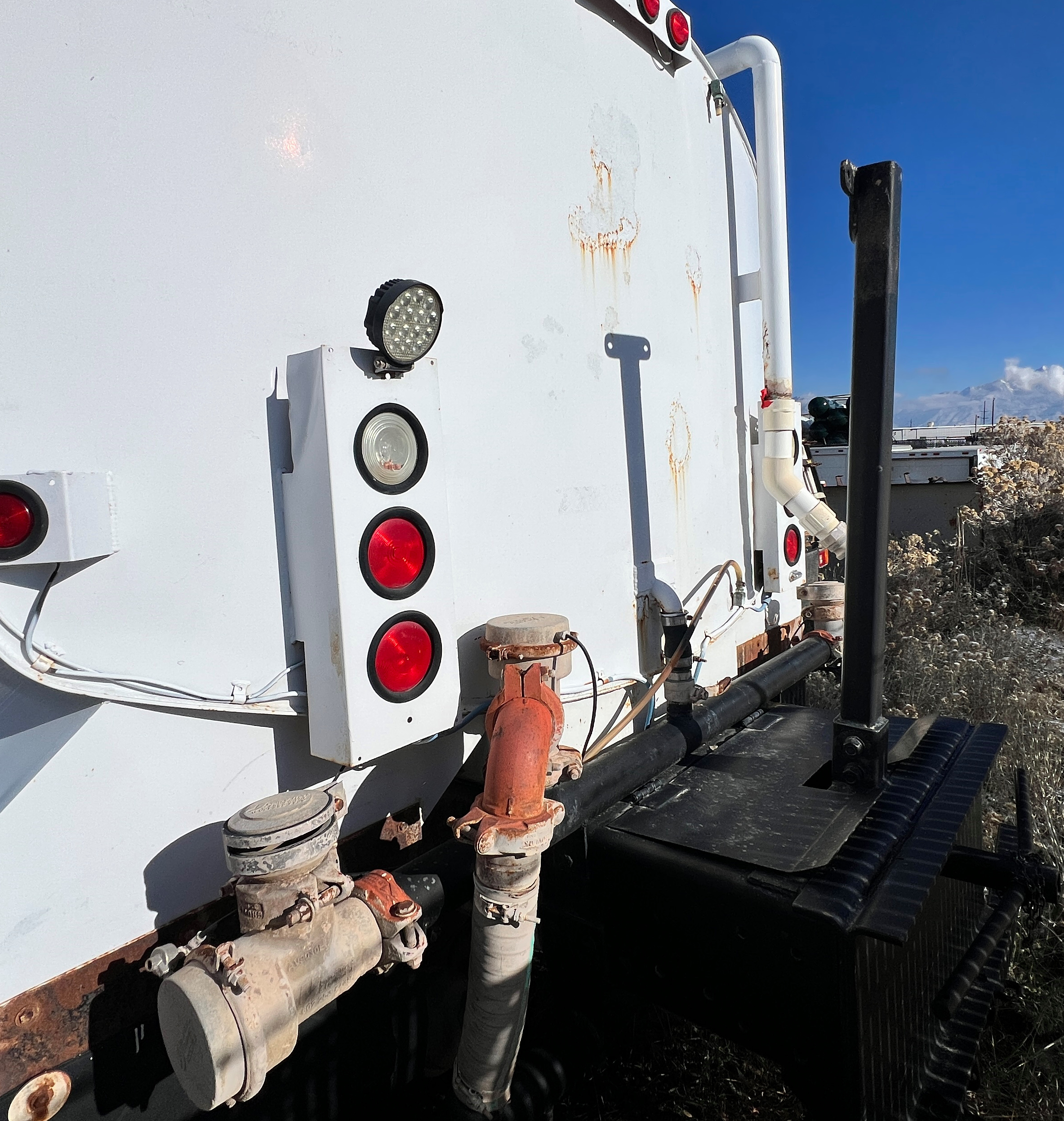 2007 STERLING L7500 Water Truck - Image 44