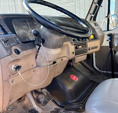 2007 STERLING L7500 Water Truck - Image 24