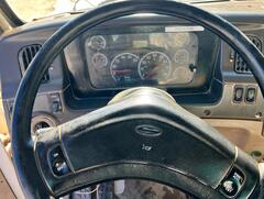 2007 STERLING L7500 Water Truck - Image 27