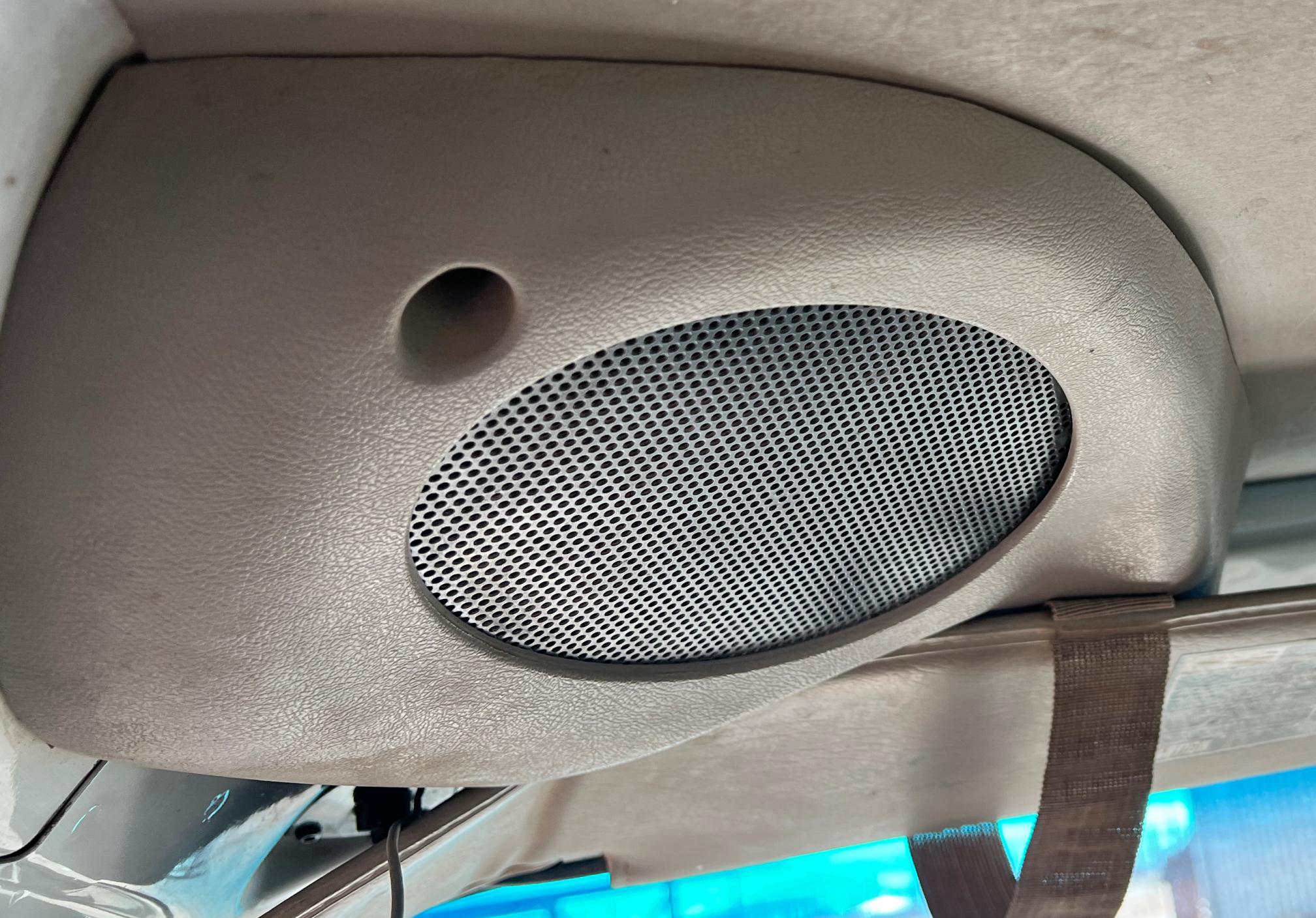 2007 STERLING L7500 Water Truck - Image 38