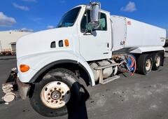 2007 STERLING L7500 Water Truck - Image 5