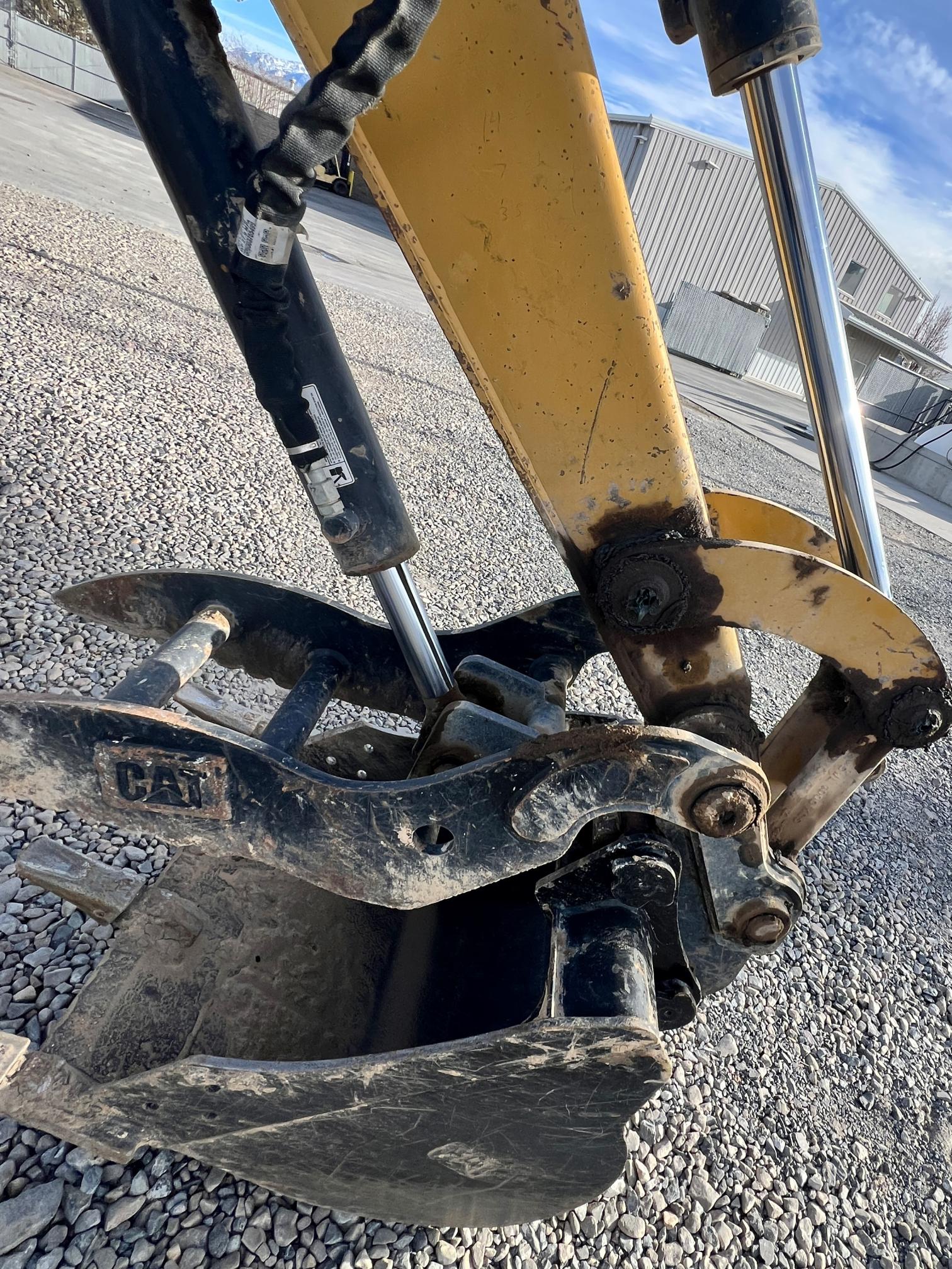 2004 CATERPILLAR 305Cr - Image 23