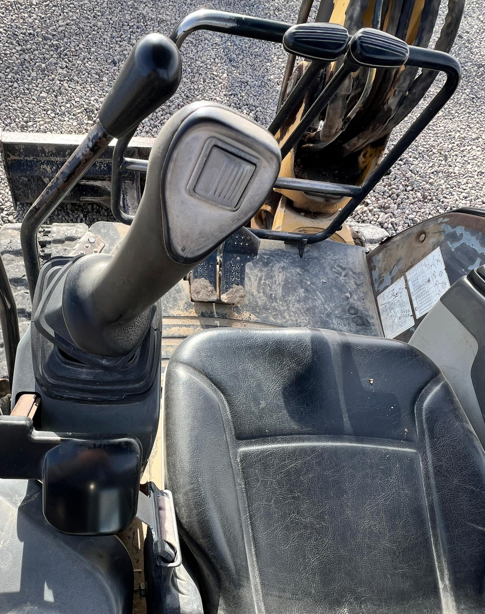 2004 CATERPILLAR 305Cr - Image 17