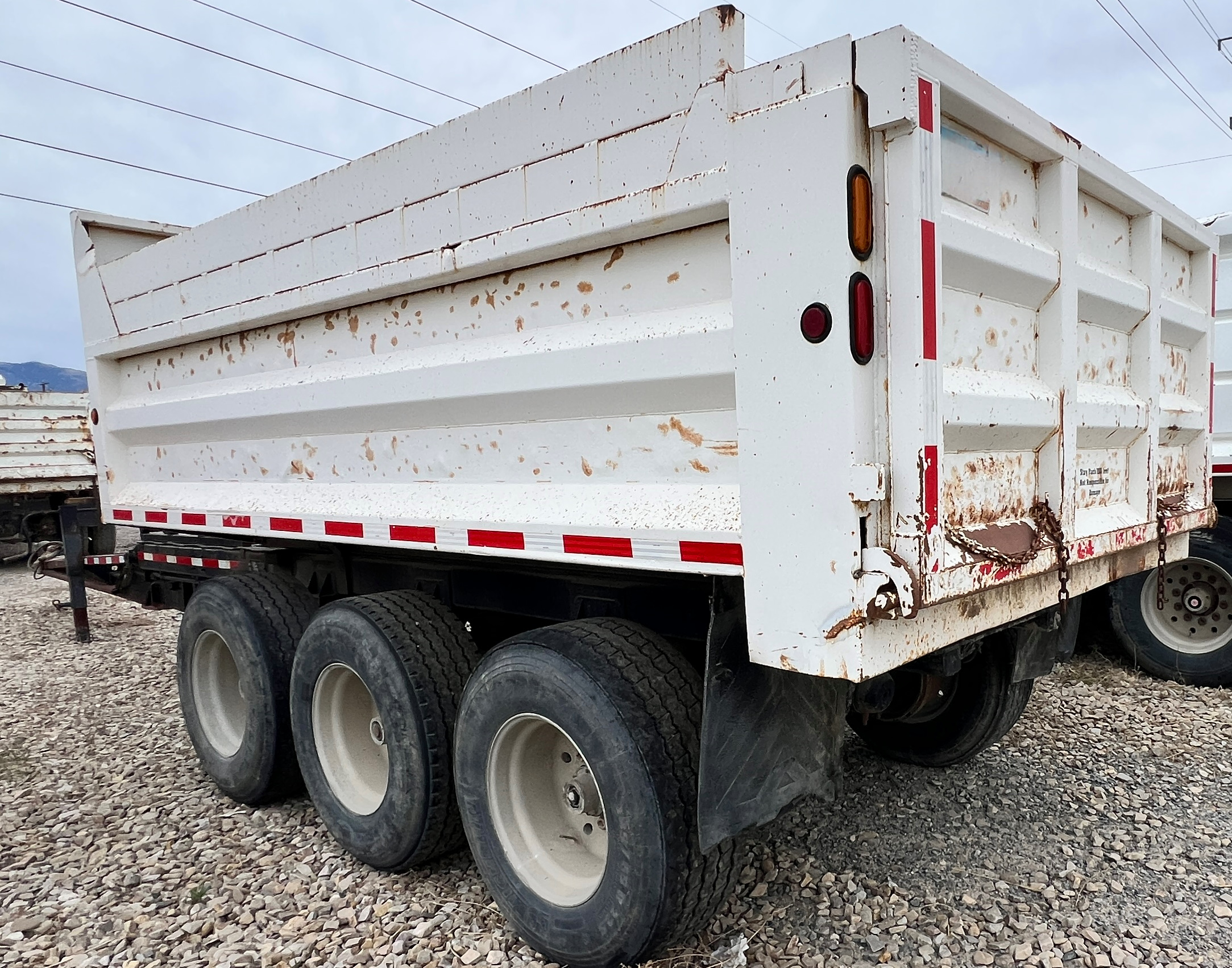 1997 POWER-FLOW 16' Tri-Axle Dump Pup - Image 4