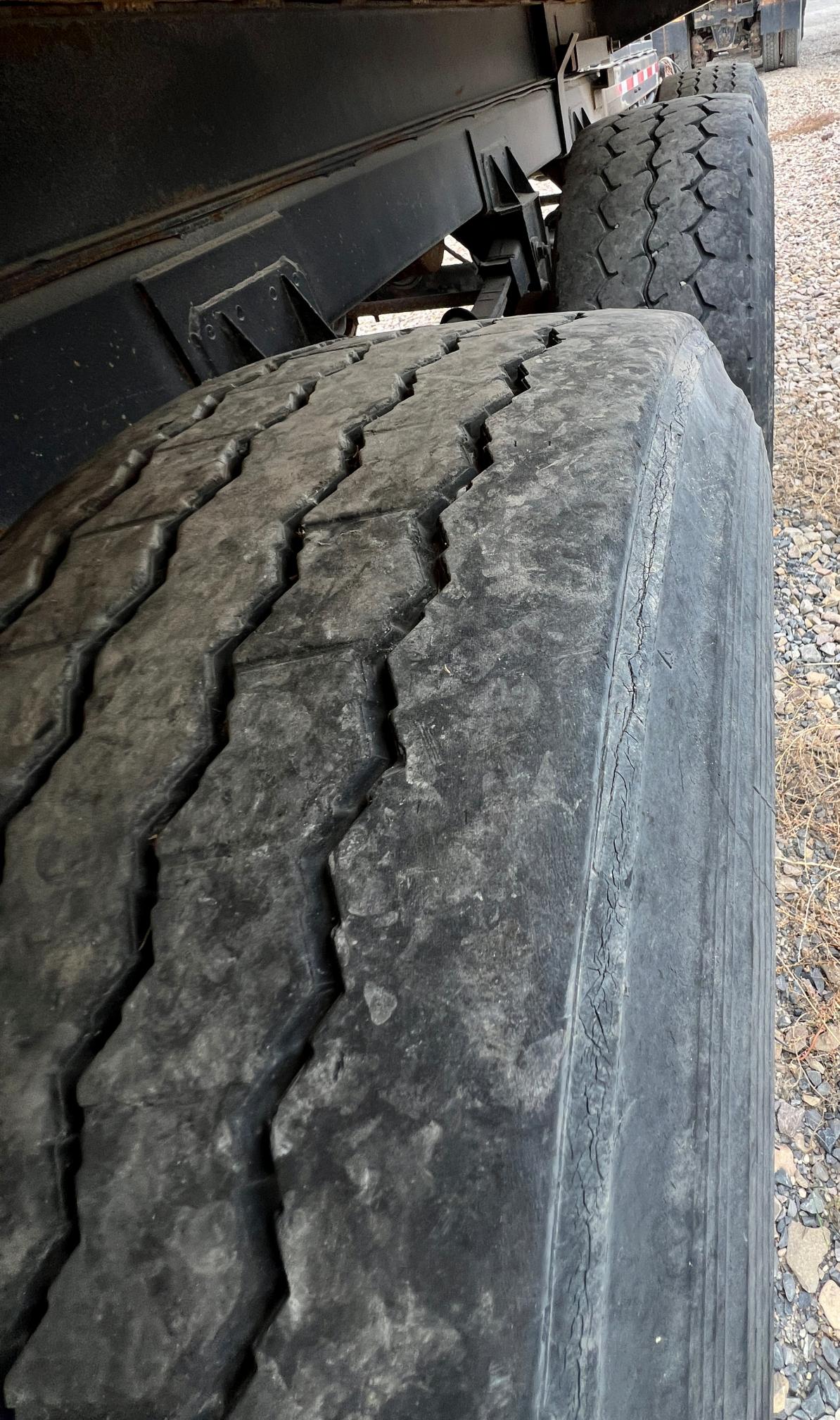 1997 POWER-FLOW 16' Tri-Axle Dump Pup - Image 12