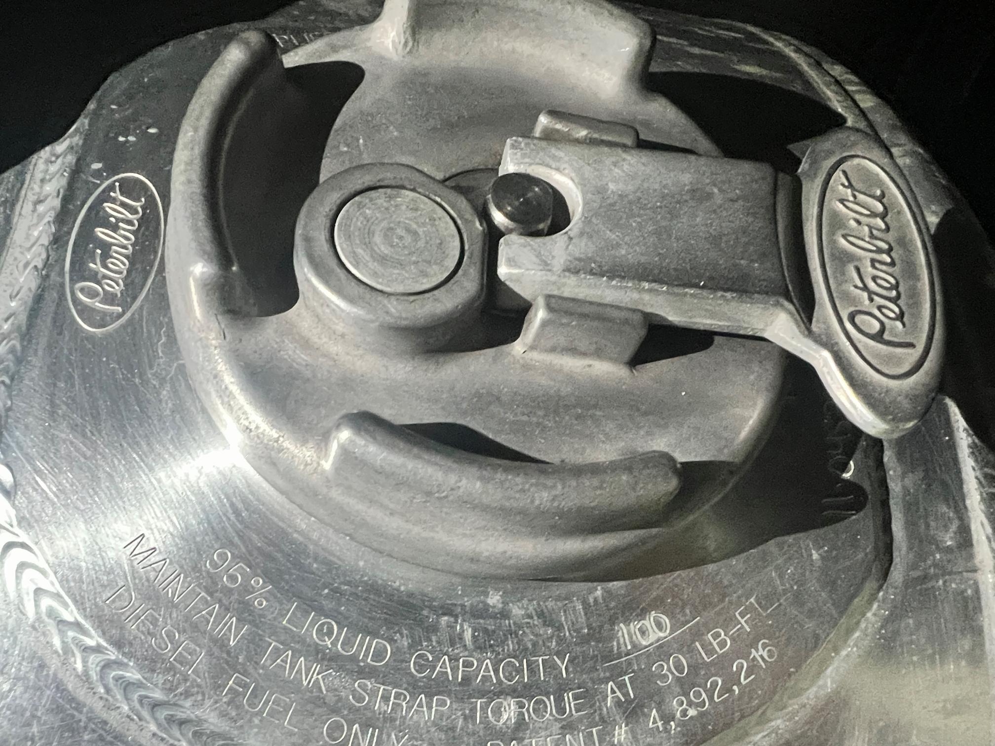 2012 PETERBILT 388 Dump truck - Image 33