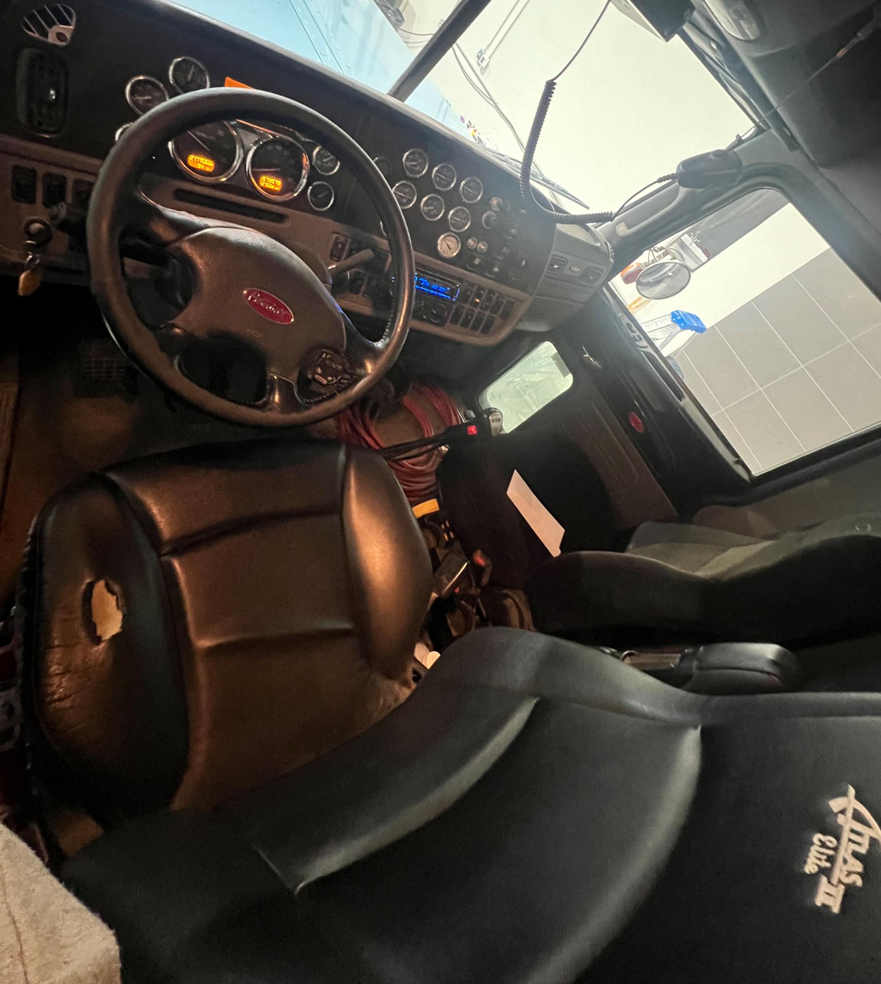 2012 PETERBILT 388 Dump truck - Image 17