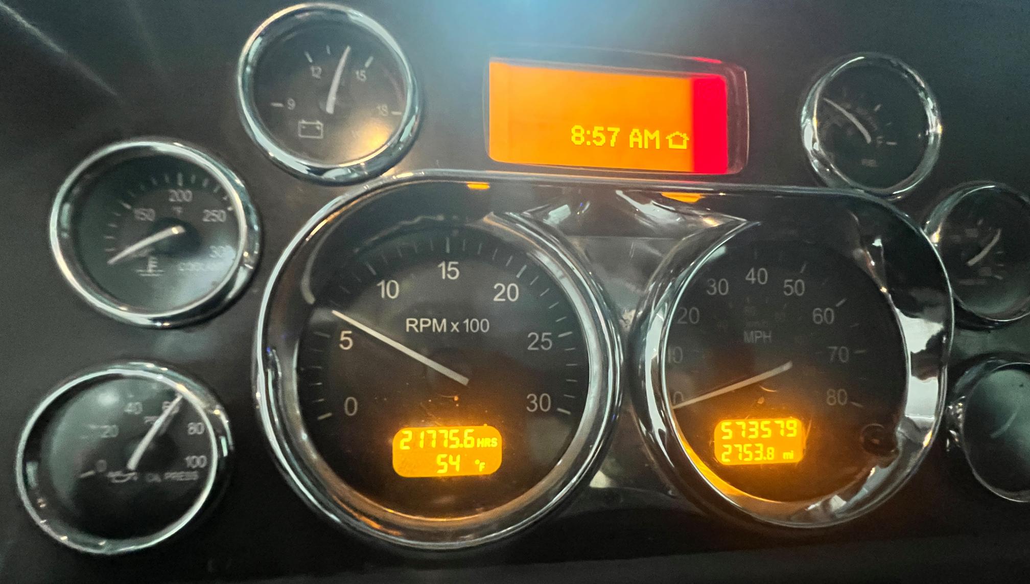 2012 PETERBILT 388 Dump truck - Image 62