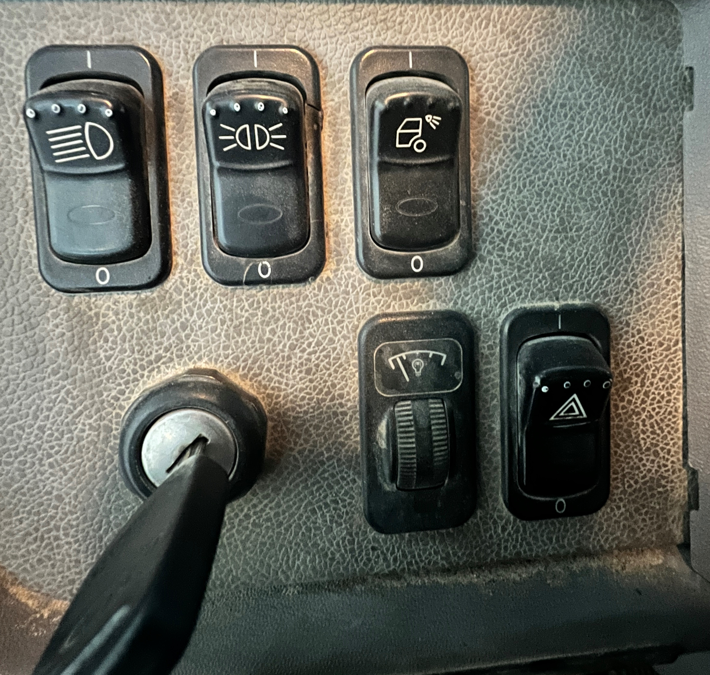 2012 PETERBILT 388 Dump truck - Image 21