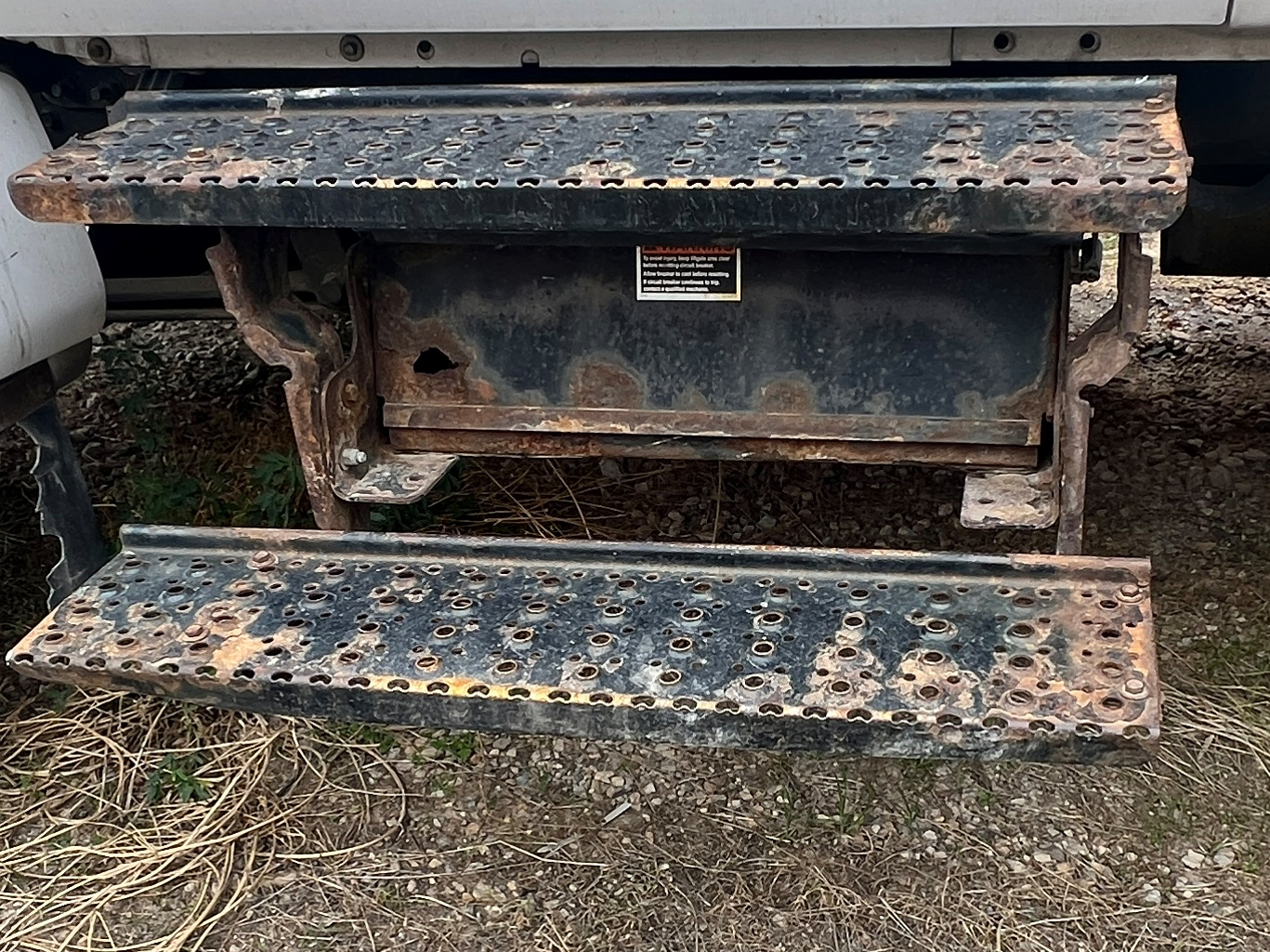 2004 FORD F650 SD - Image 13