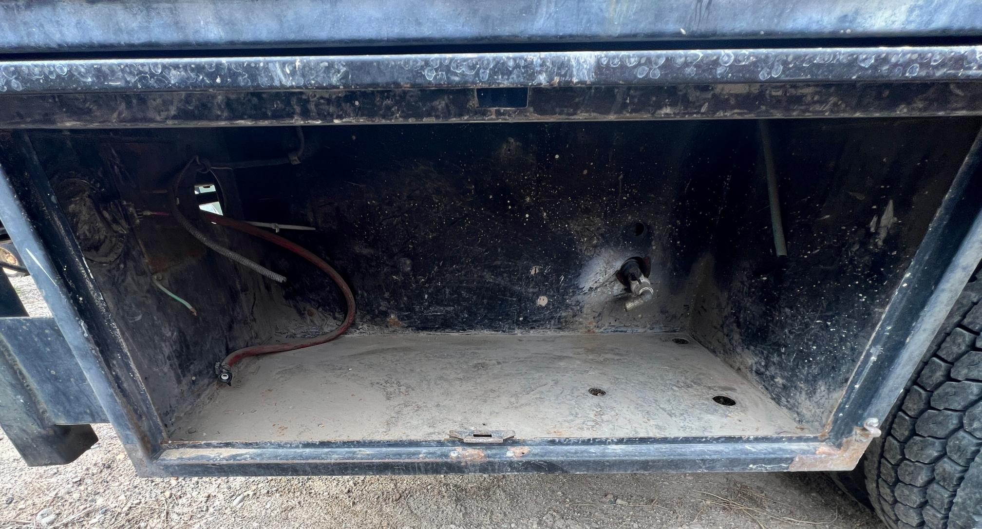 2004 FORD F650 SD - view 19 of 64