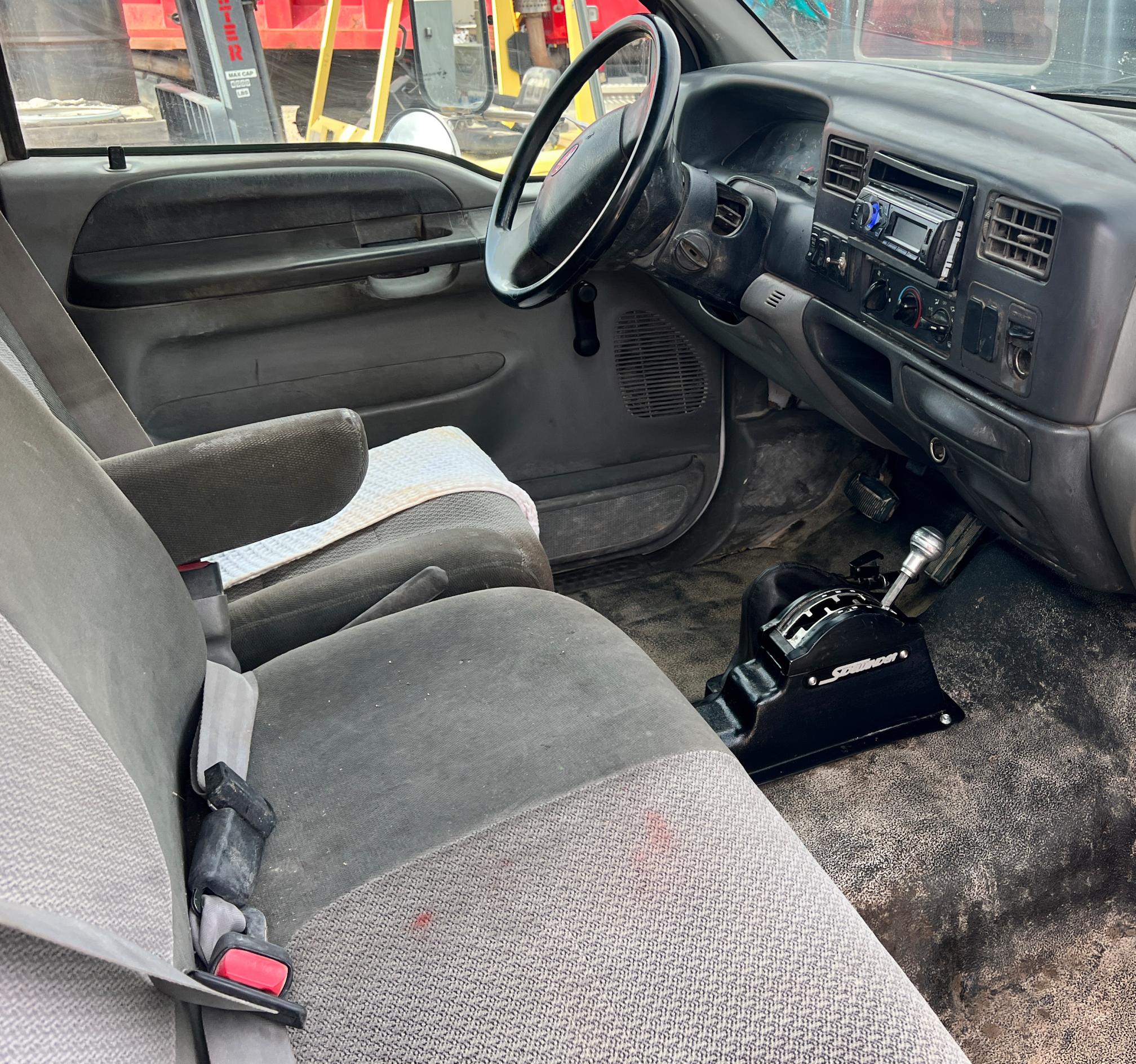 2004 FORD F650 SD - Image 48