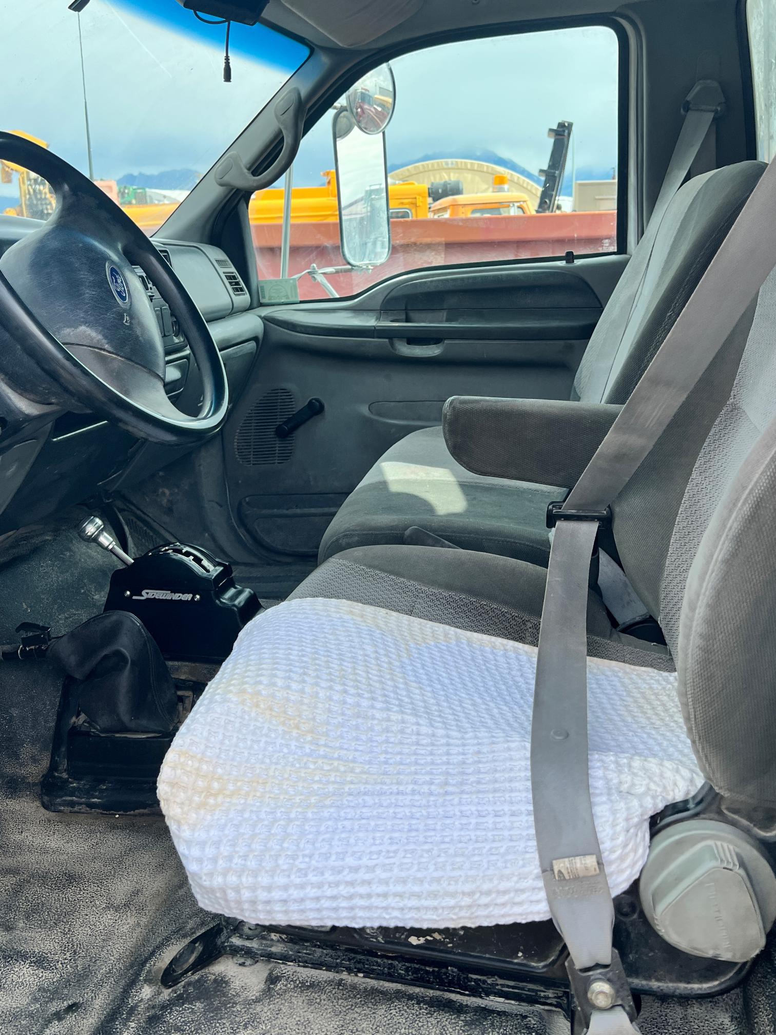 2004 FORD F650 SD - Image 36