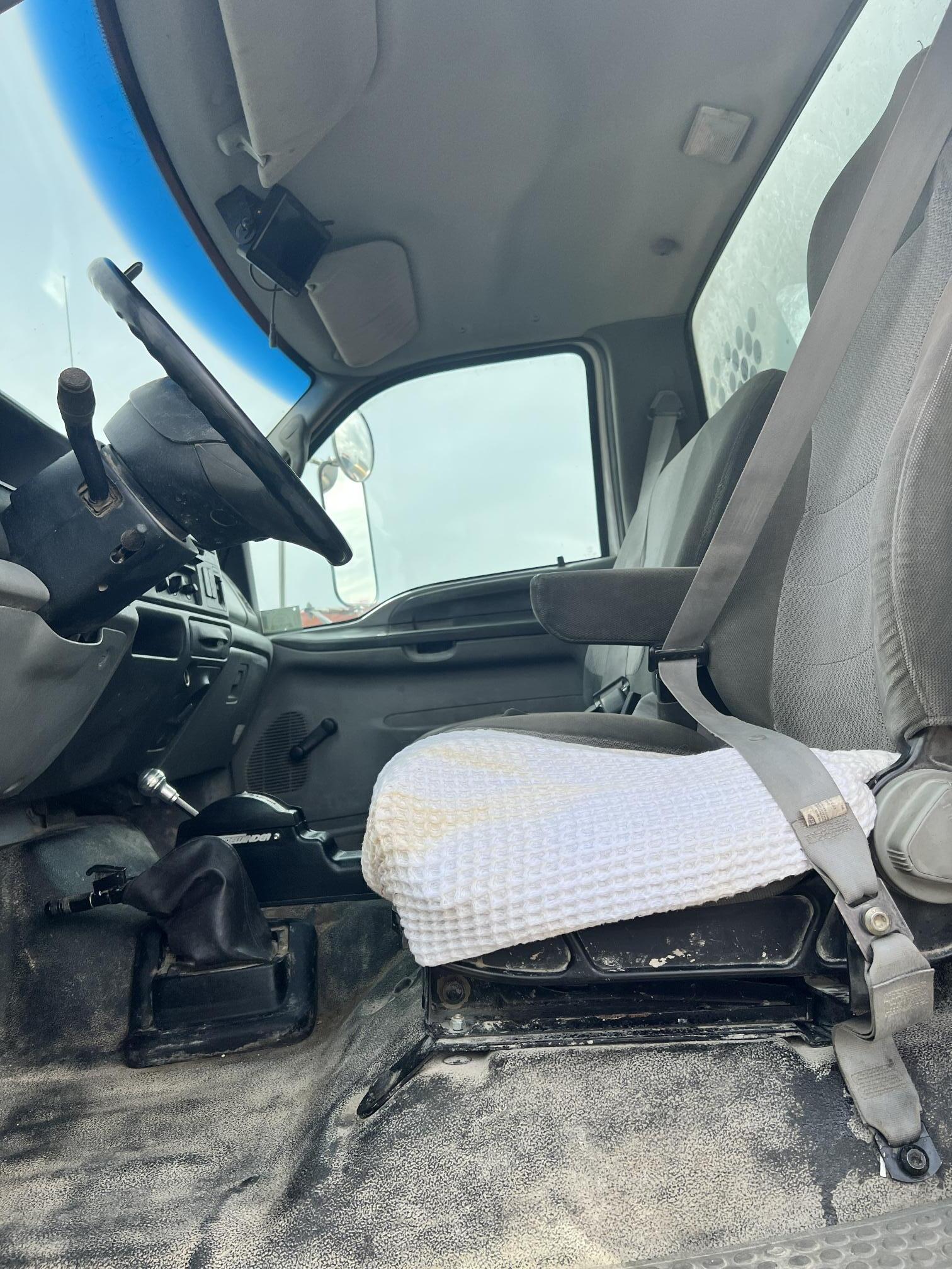 2004 FORD F650 SD - Image 35