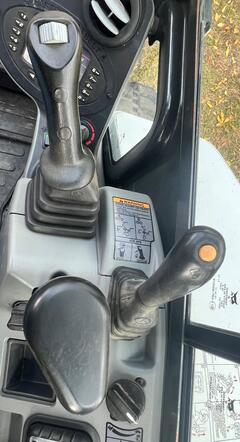 2015 BOBCAT e42 - Image 25