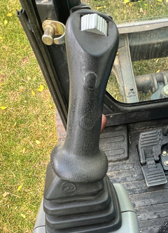 2015 BOBCAT e42 - Image 27