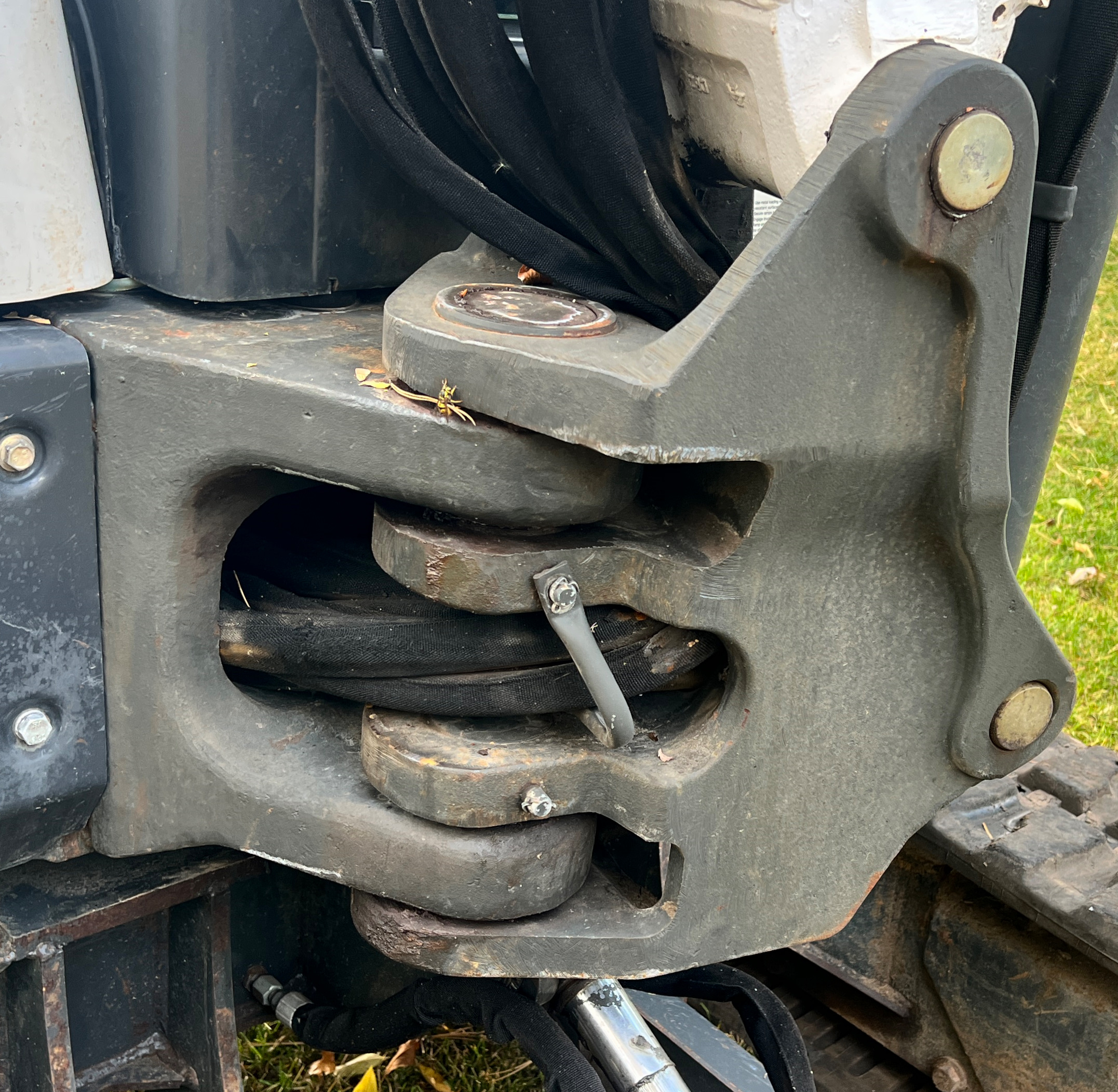 2015 BOBCAT e42 - Image 29