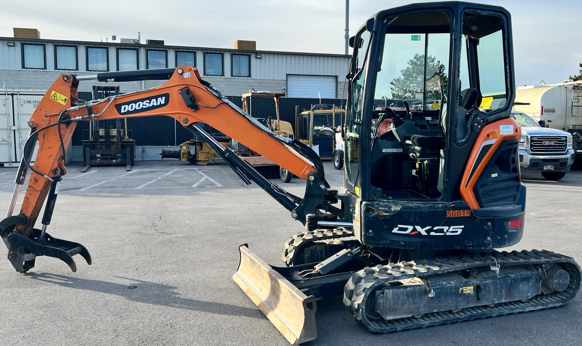 2020 DOOSAN DX35 - Image 3