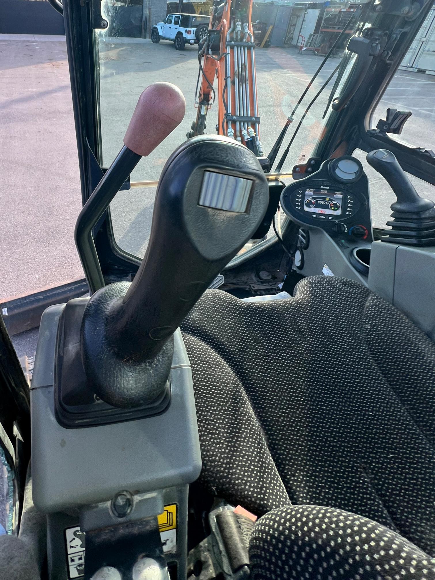 2020 DOOSAN DX35 - view 20 of 27