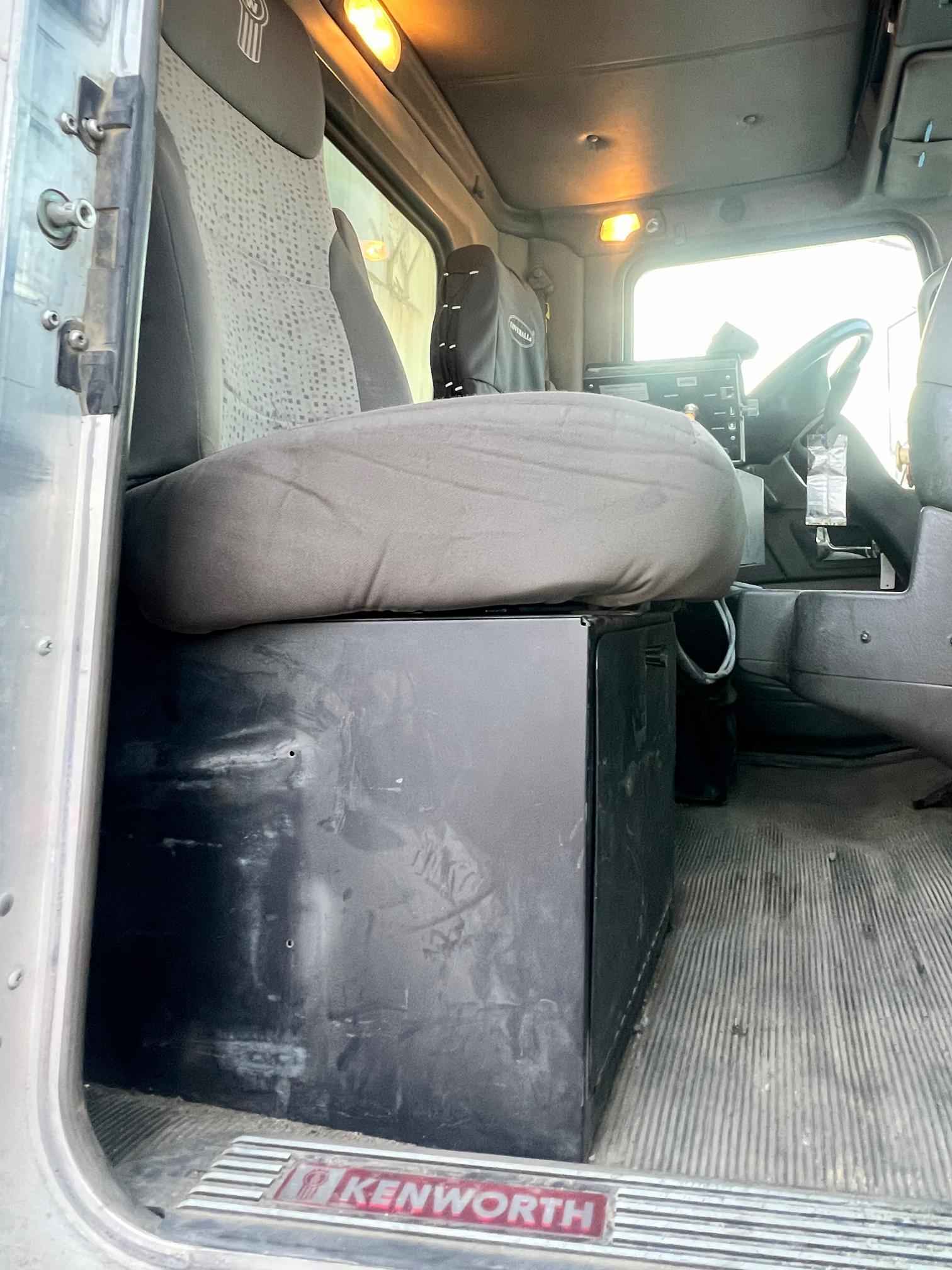 2013 KENWORTH t800 - Image 22