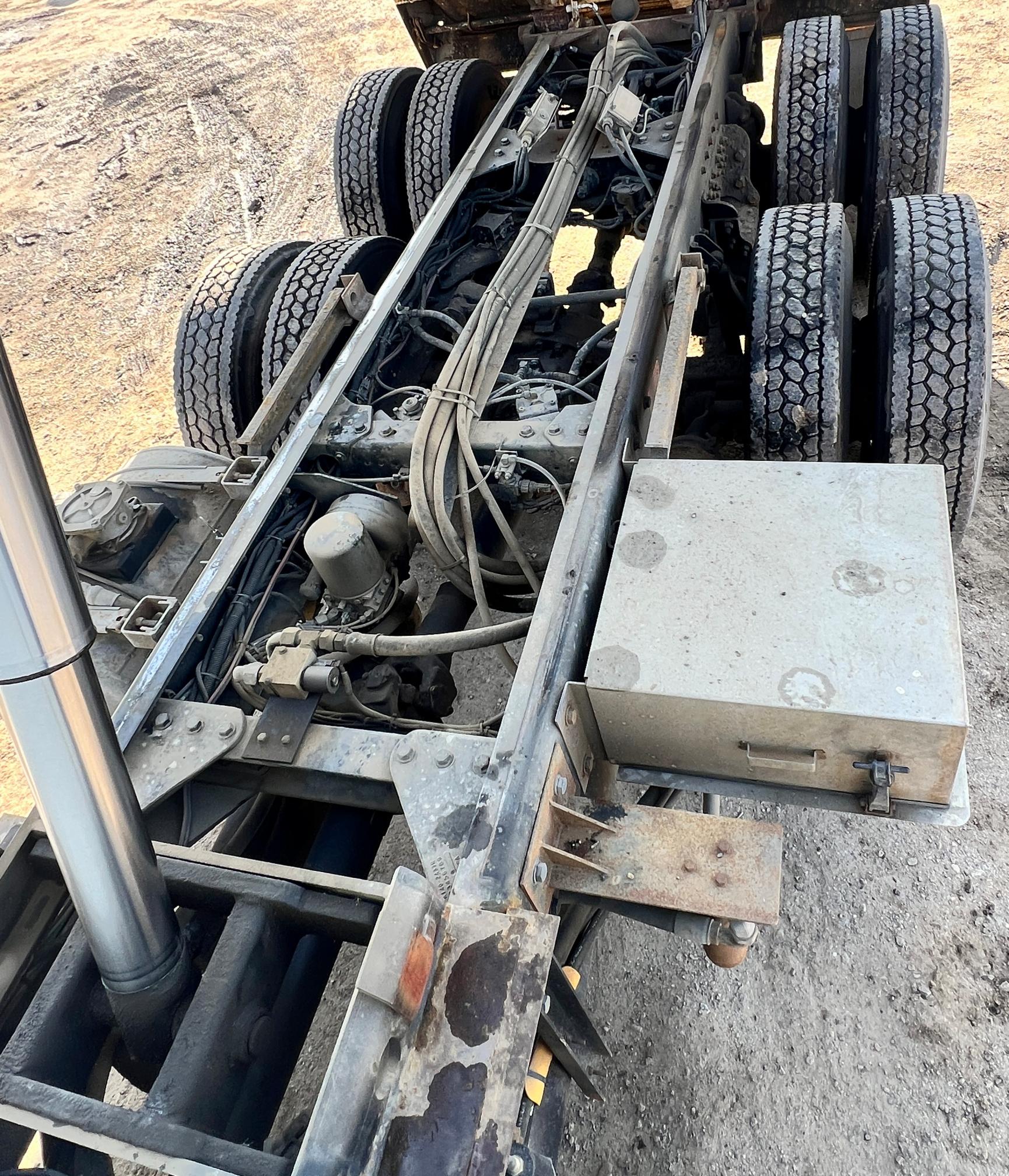 2013 KENWORTH t800 - Image 83