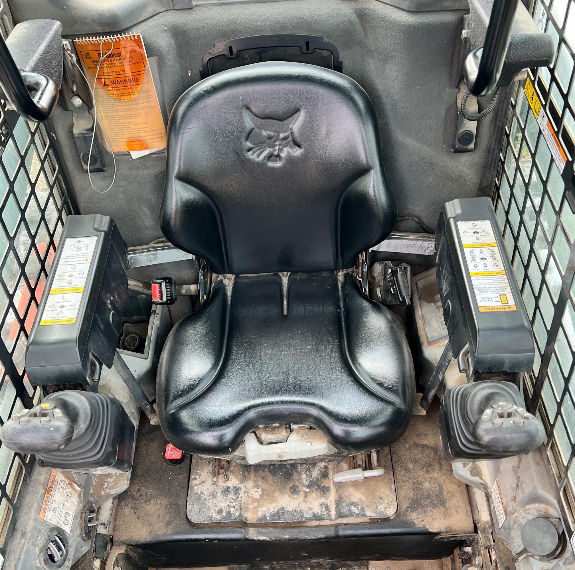 2019 BOBCAT t870 - Image 11