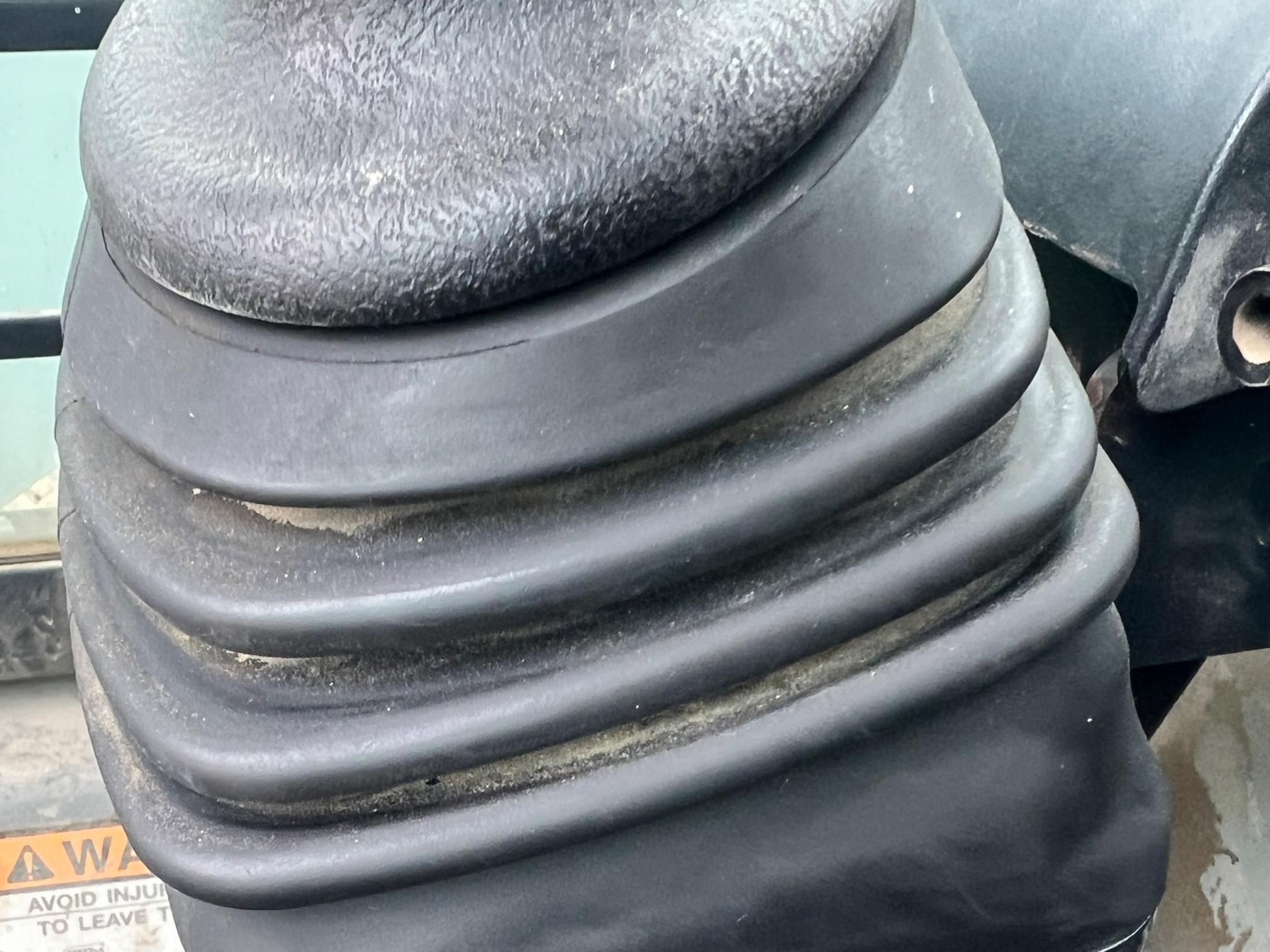 2019 BOBCAT t870 - Image 16