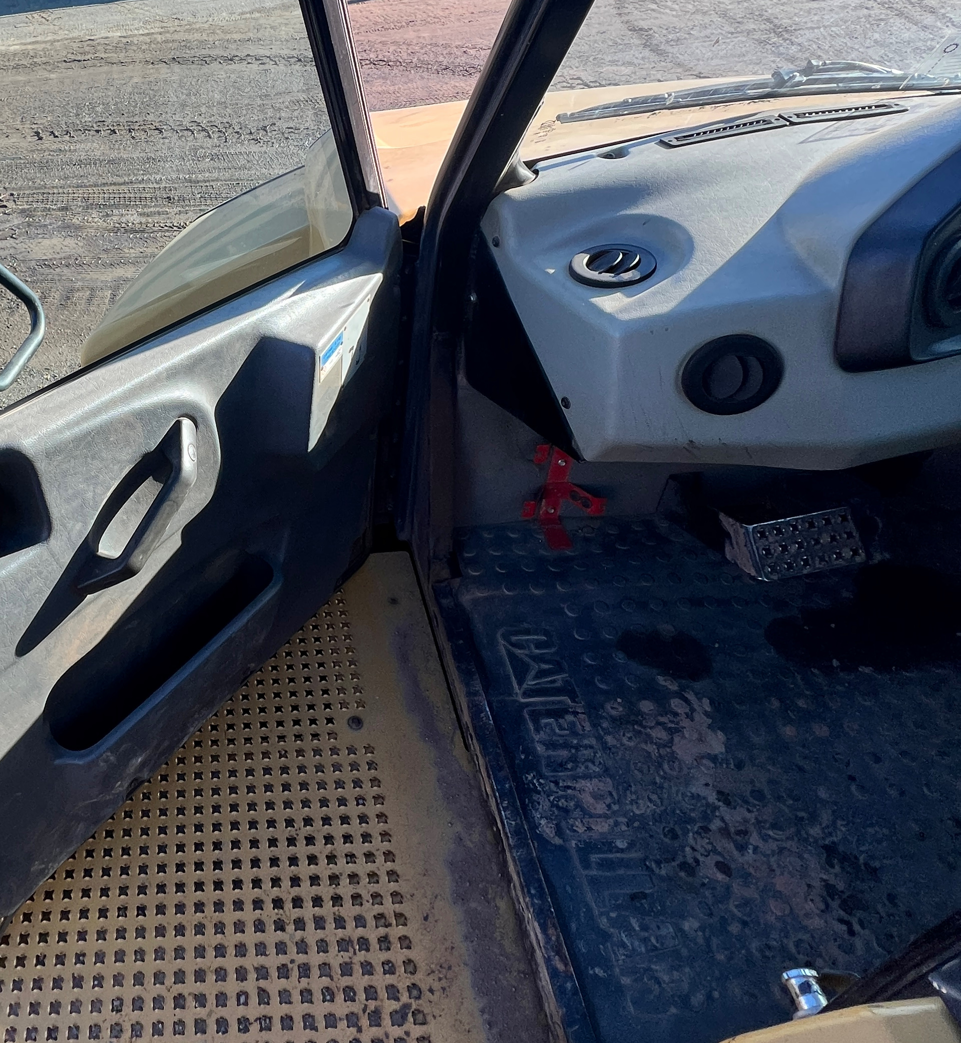 2011 CATERPILLAR 740B Ej - Image 12