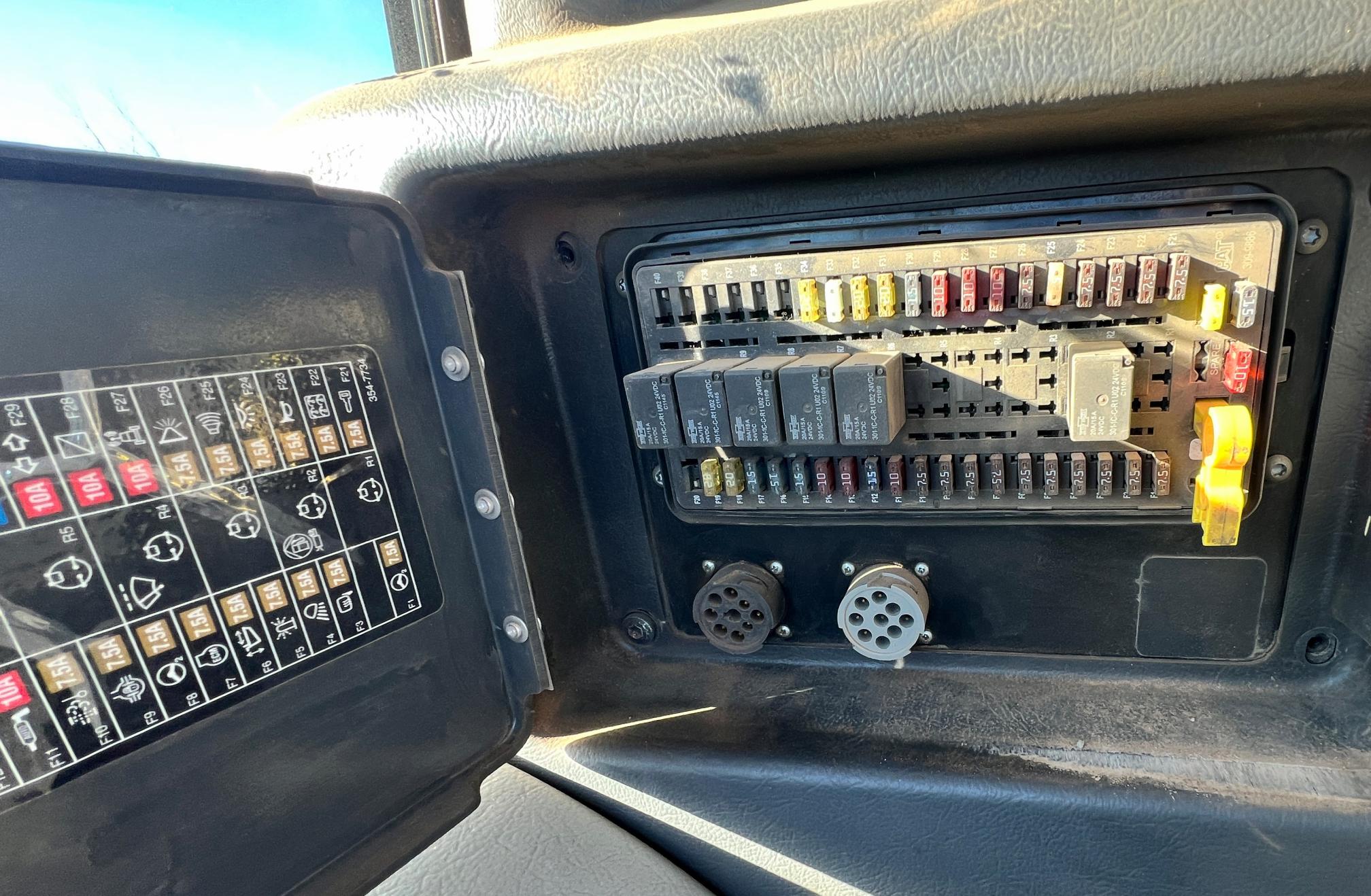 2011 CATERPILLAR 740B Ej - Image 22