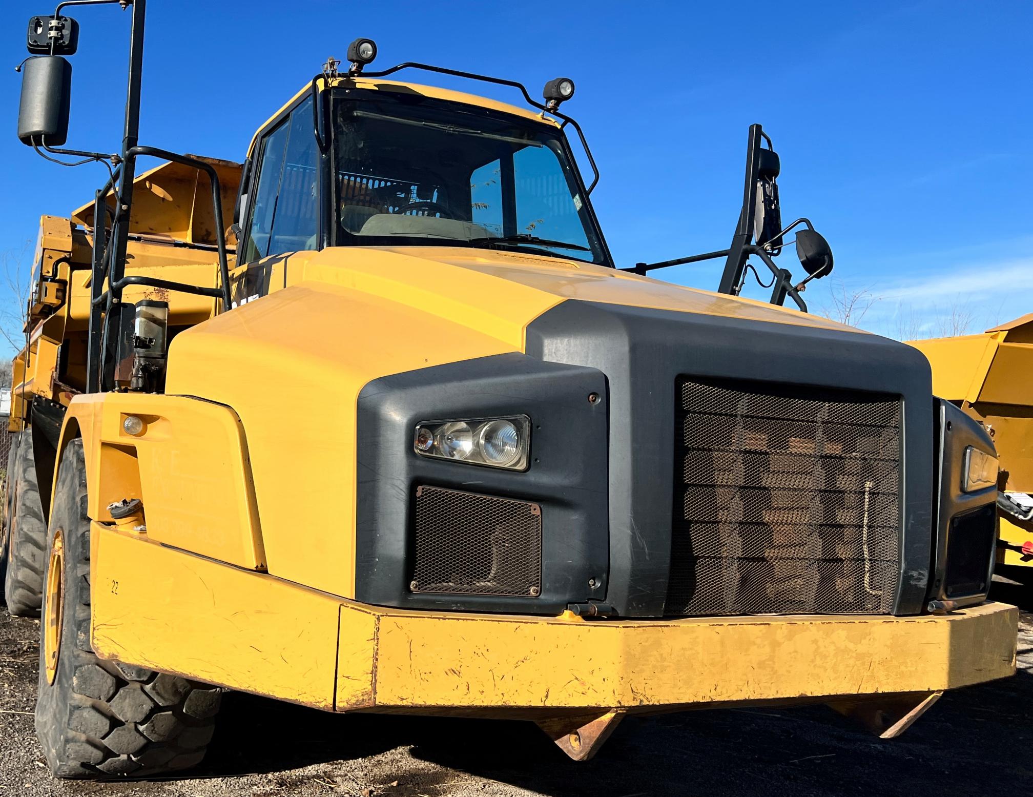 2011 CATERPILLAR 740B Ej - Image 2
