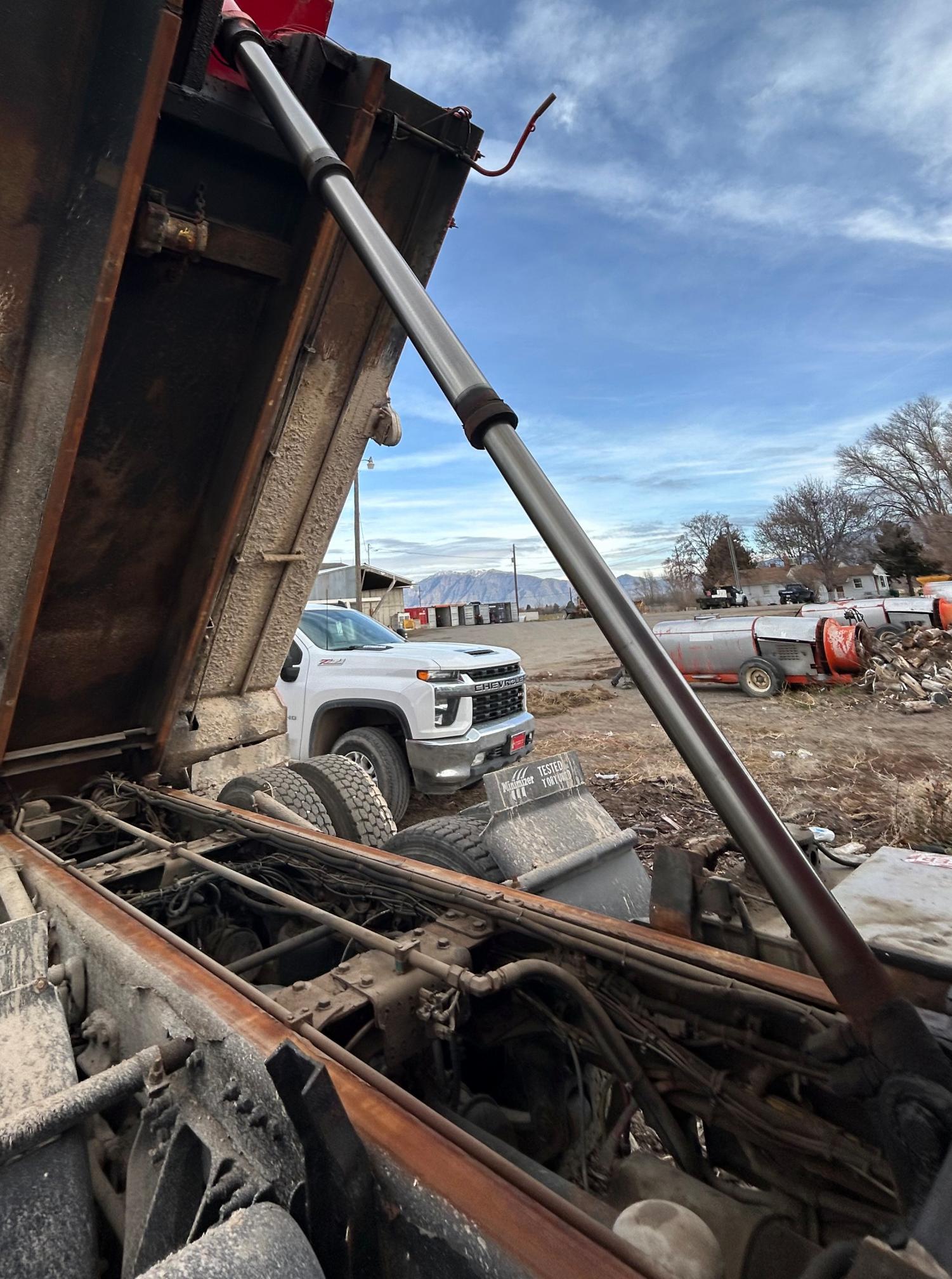 2014 FREIGHTLINER 108 SD Dump Truck - Image 34