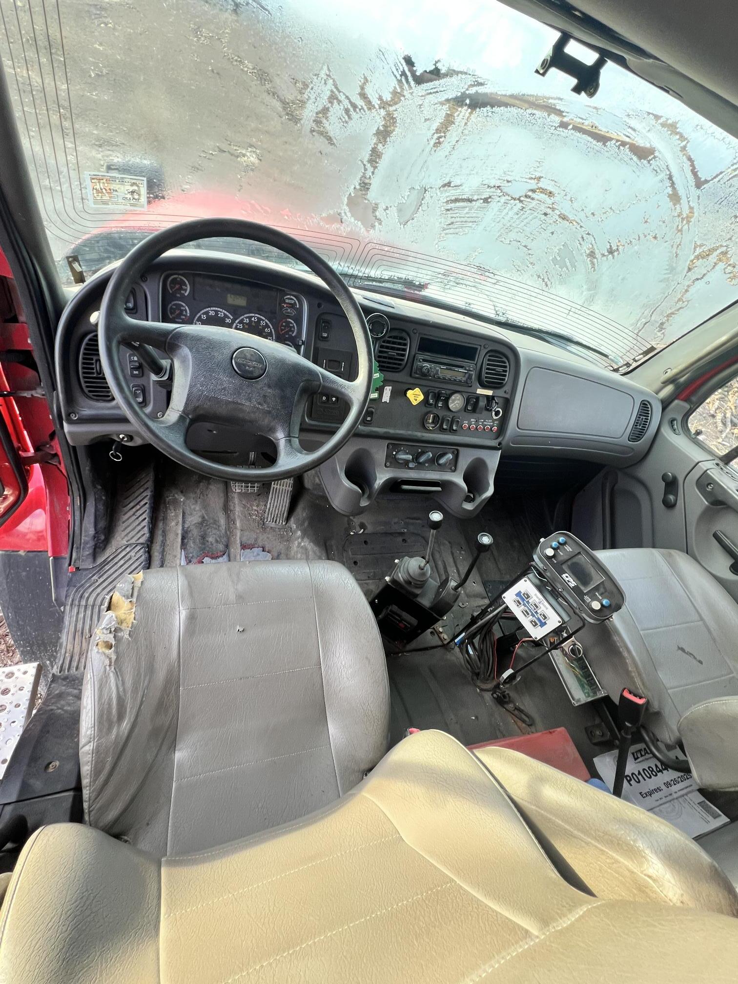 2014 FREIGHTLINER 108 SD Dump Truck - Image 17