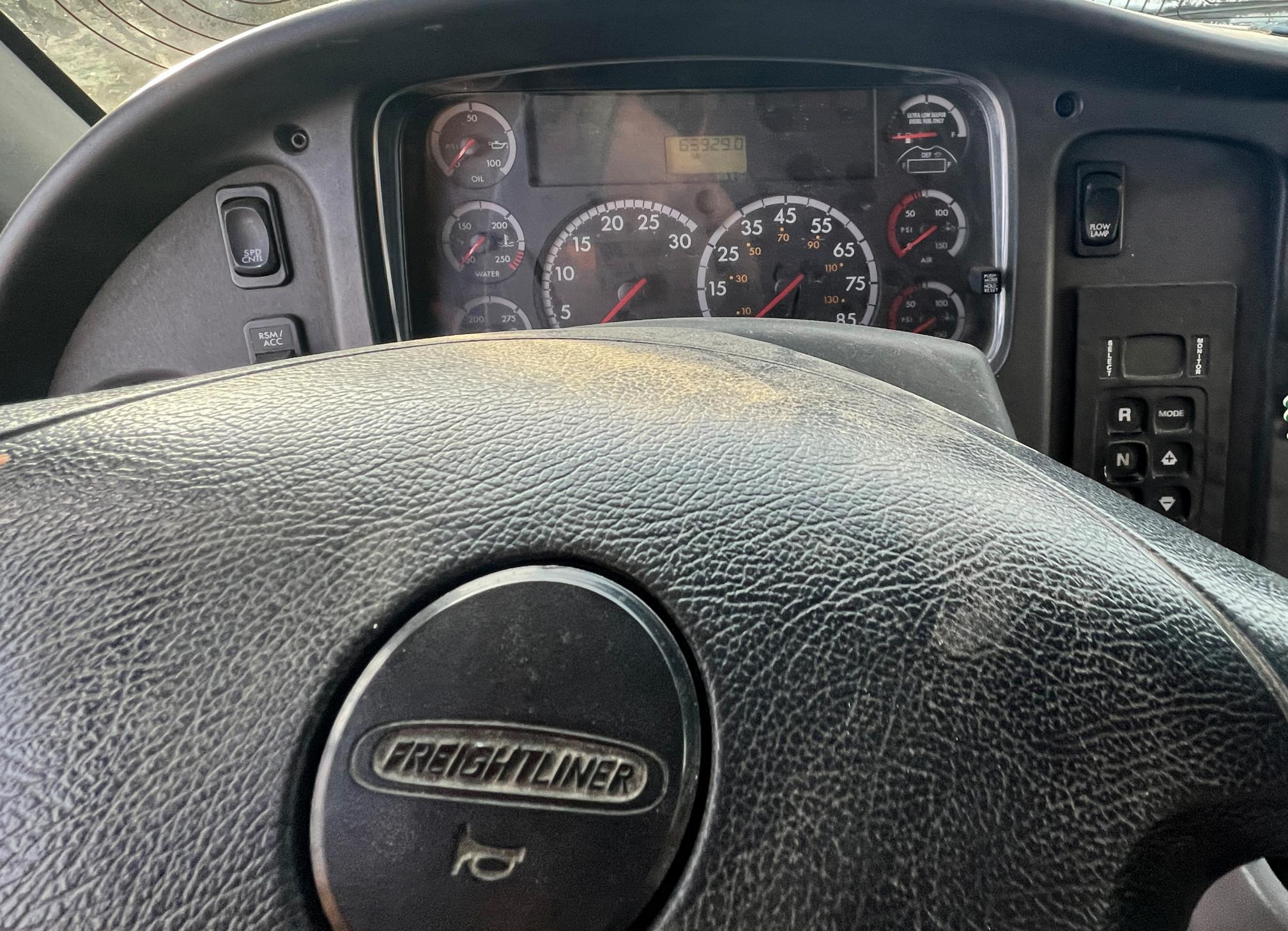 2014 FREIGHTLINER 108 SD Dump Truck - Image 19