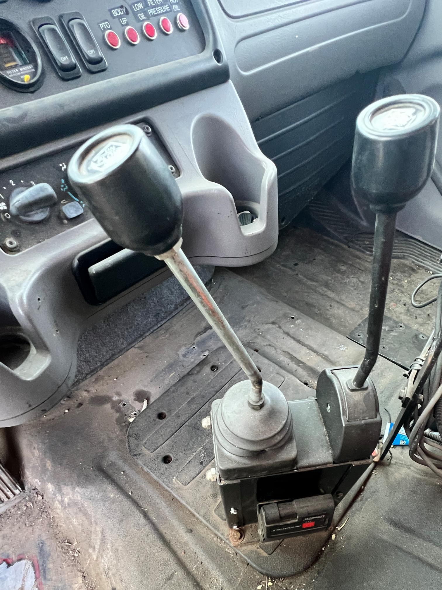 2014 FREIGHTLINER 108 SD Dump Truck - Image 21