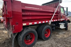 2014 FREIGHTLINER 108 SD Dump Truck - Image 5