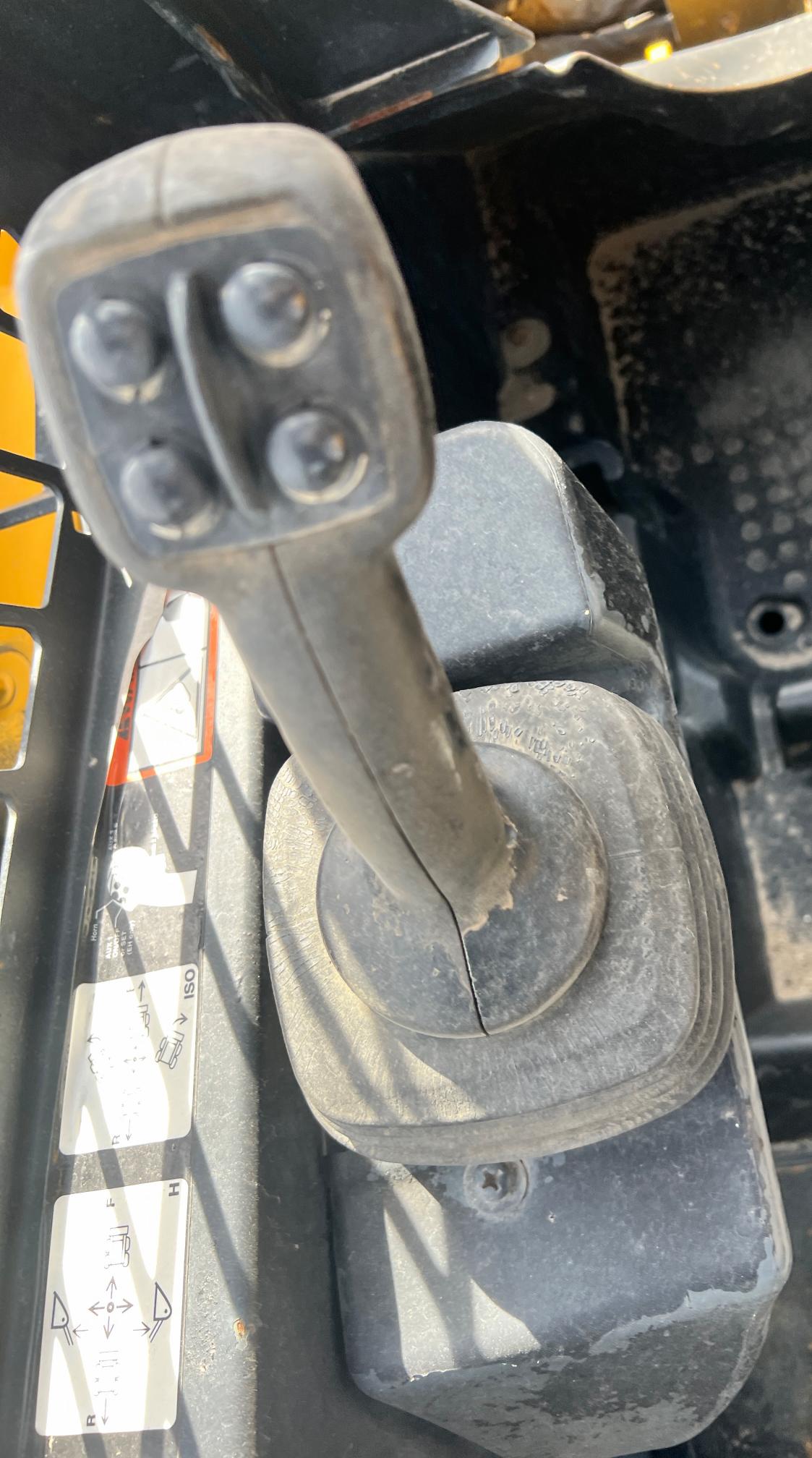 2014 JOHN DEERE 329E - view 10 of 16