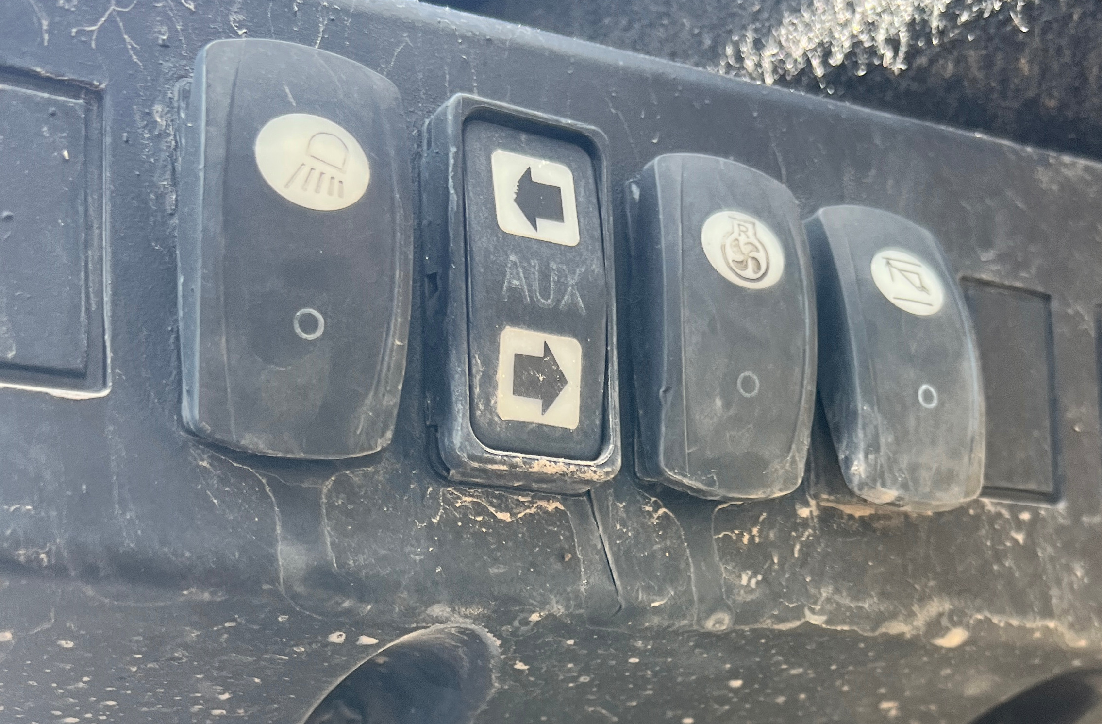 2014 JOHN DEERE 329E - view 8 of 16