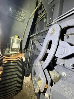 2018 MASSEY FERGUSON 2270 Hesston - Image 16