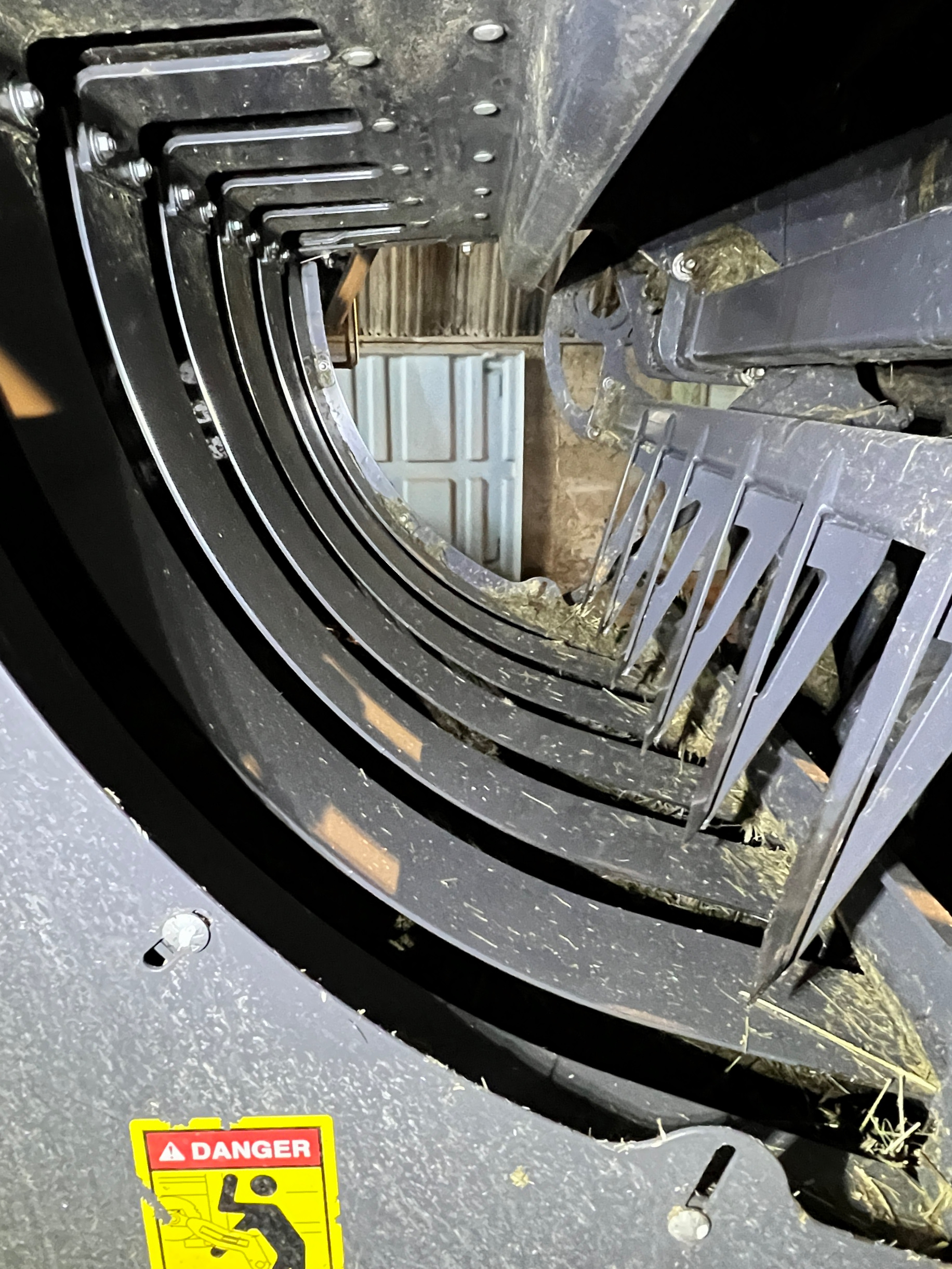 2018 MASSEY FERGUSON 2270 Hesston - view 18 of 32