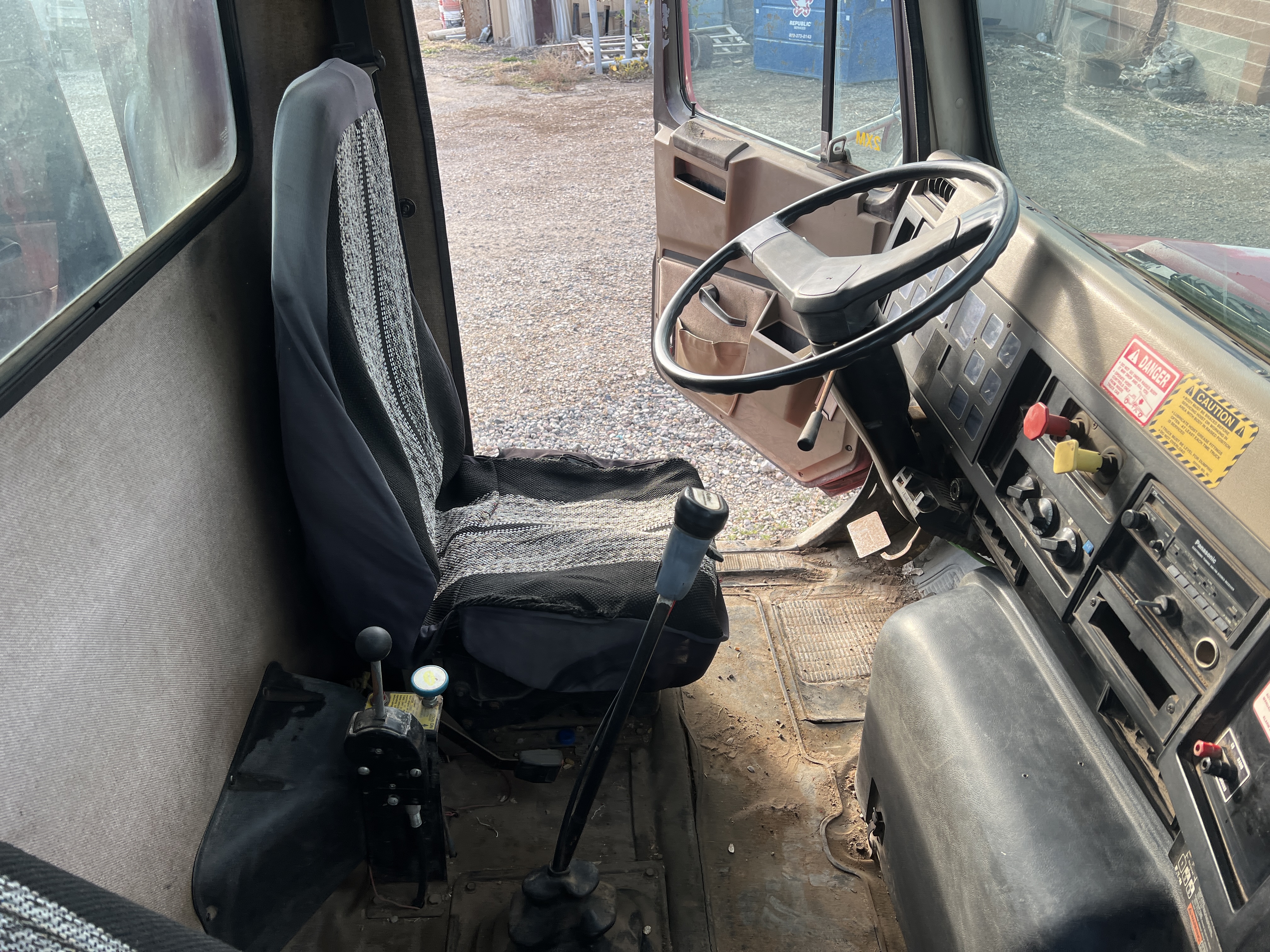 1990 INTERNATIONAL 8300 - view 17 of 29