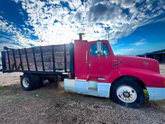 1990 INTERNATIONAL 8300 - Image 1