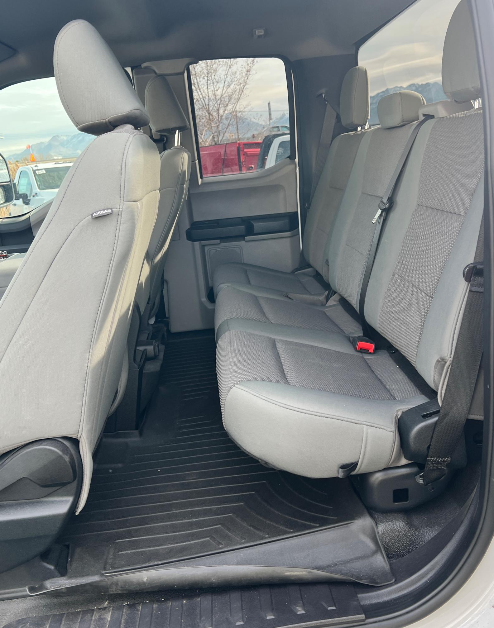 2021 FORD F350 Super Duty XLT - Image 12